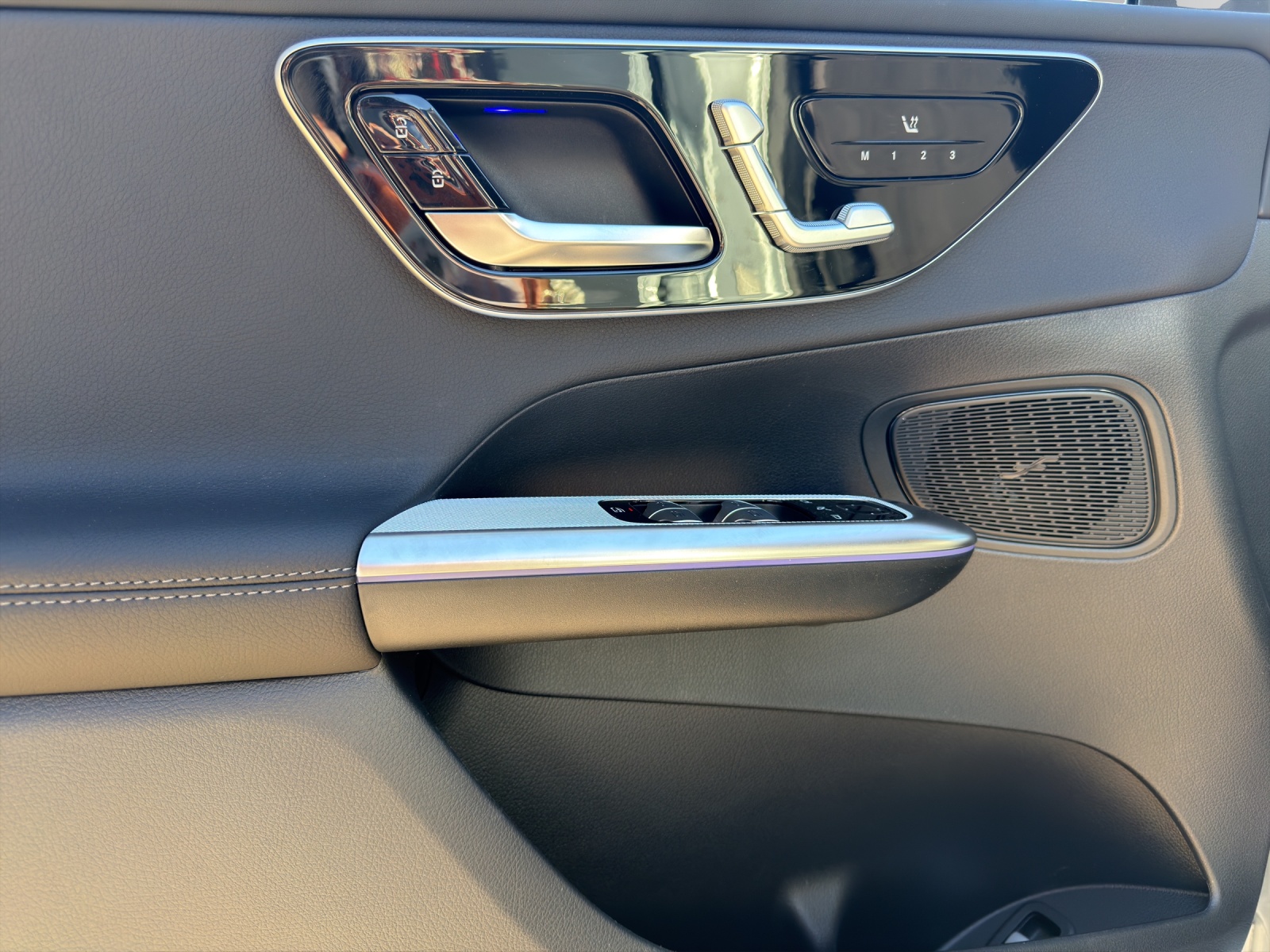 MERCEDES-BENZ GLC 220 d 4Matic 9G-Tronic-image-7