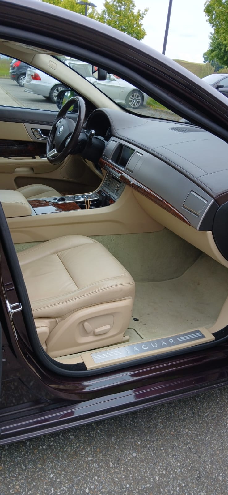 JAGUAR 3.0 V6 D Luxury-image-3