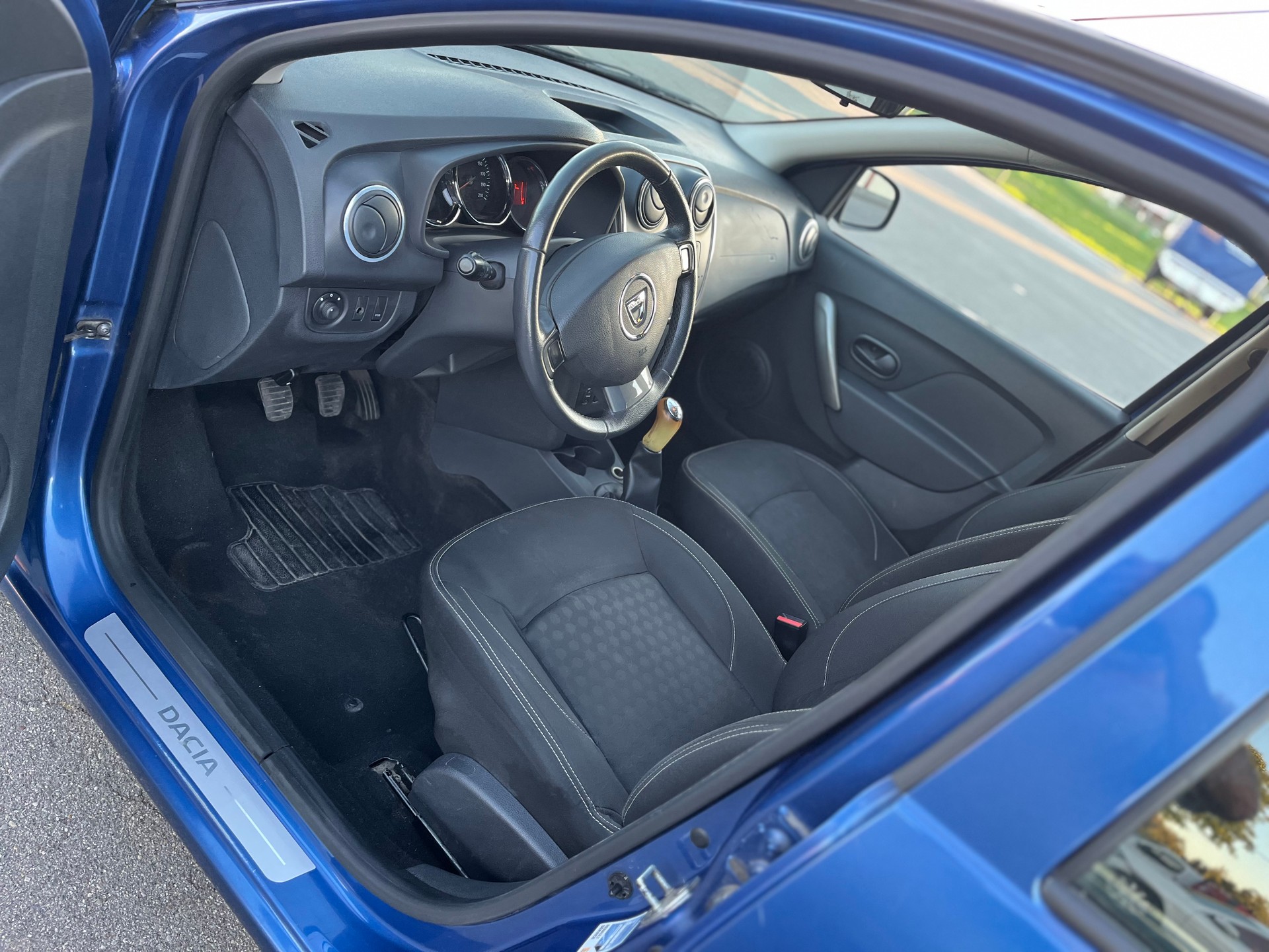 DACIA Sandero Tce 90 Lauréate-image-14