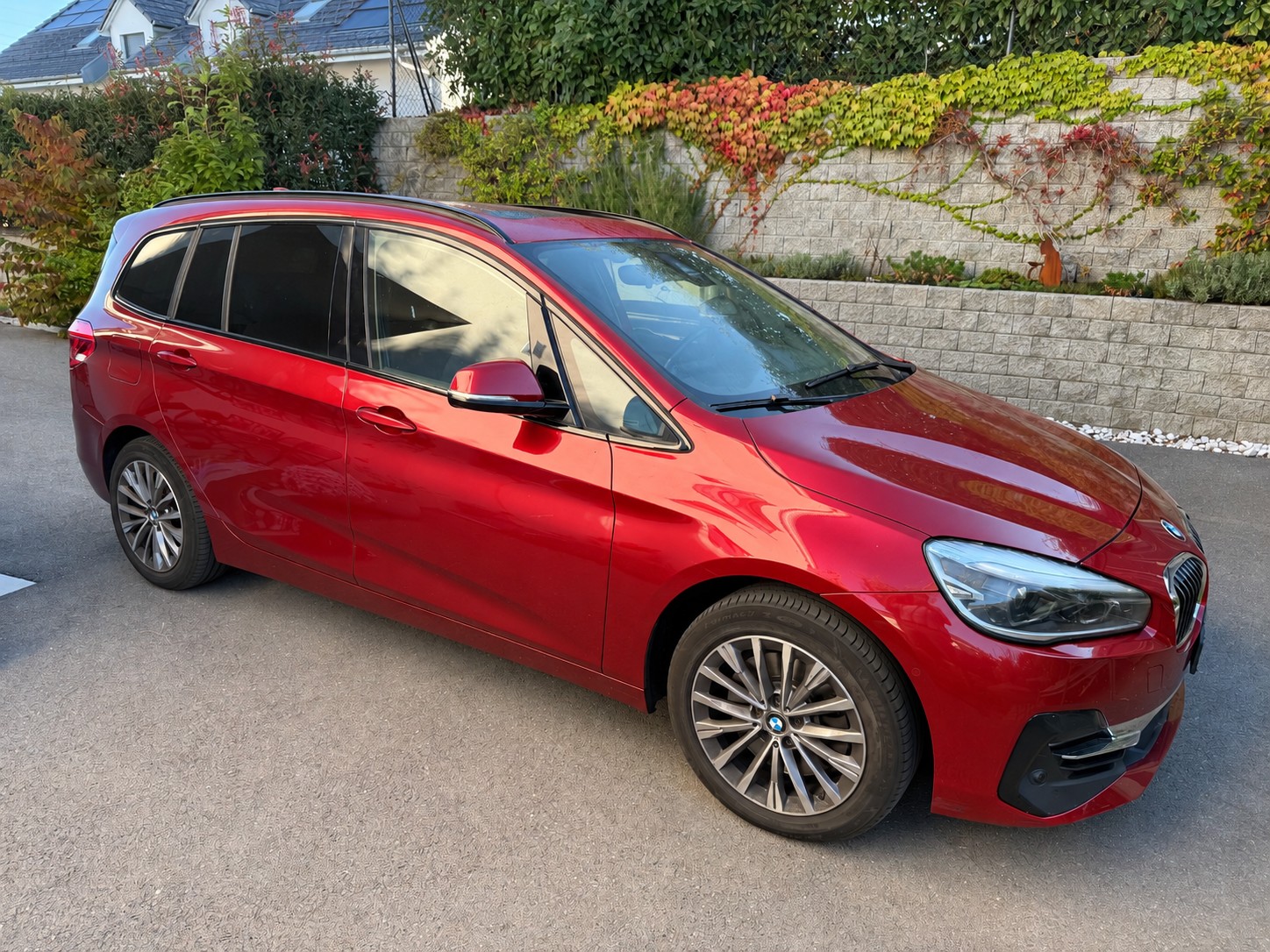 BMW 220i-image-0