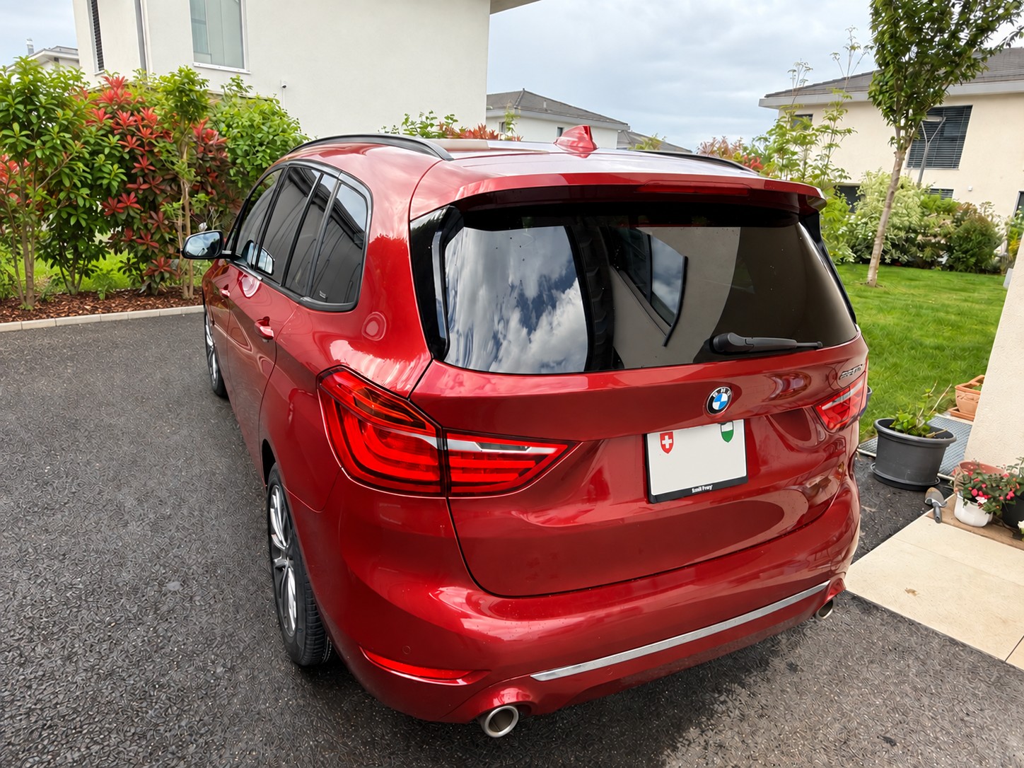BMW 220i-image-1