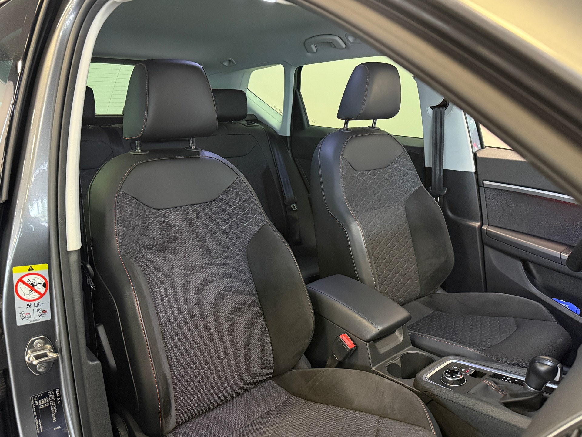 SEAT Ateca 2.0 TSI FR Hola 4Drive DSG *Anhängerkupplung*-image-8