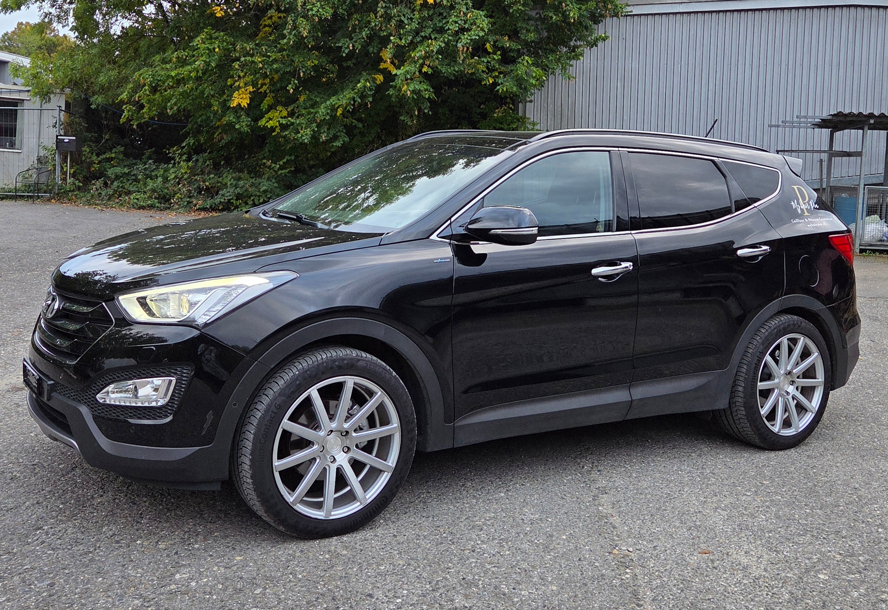 Car photo