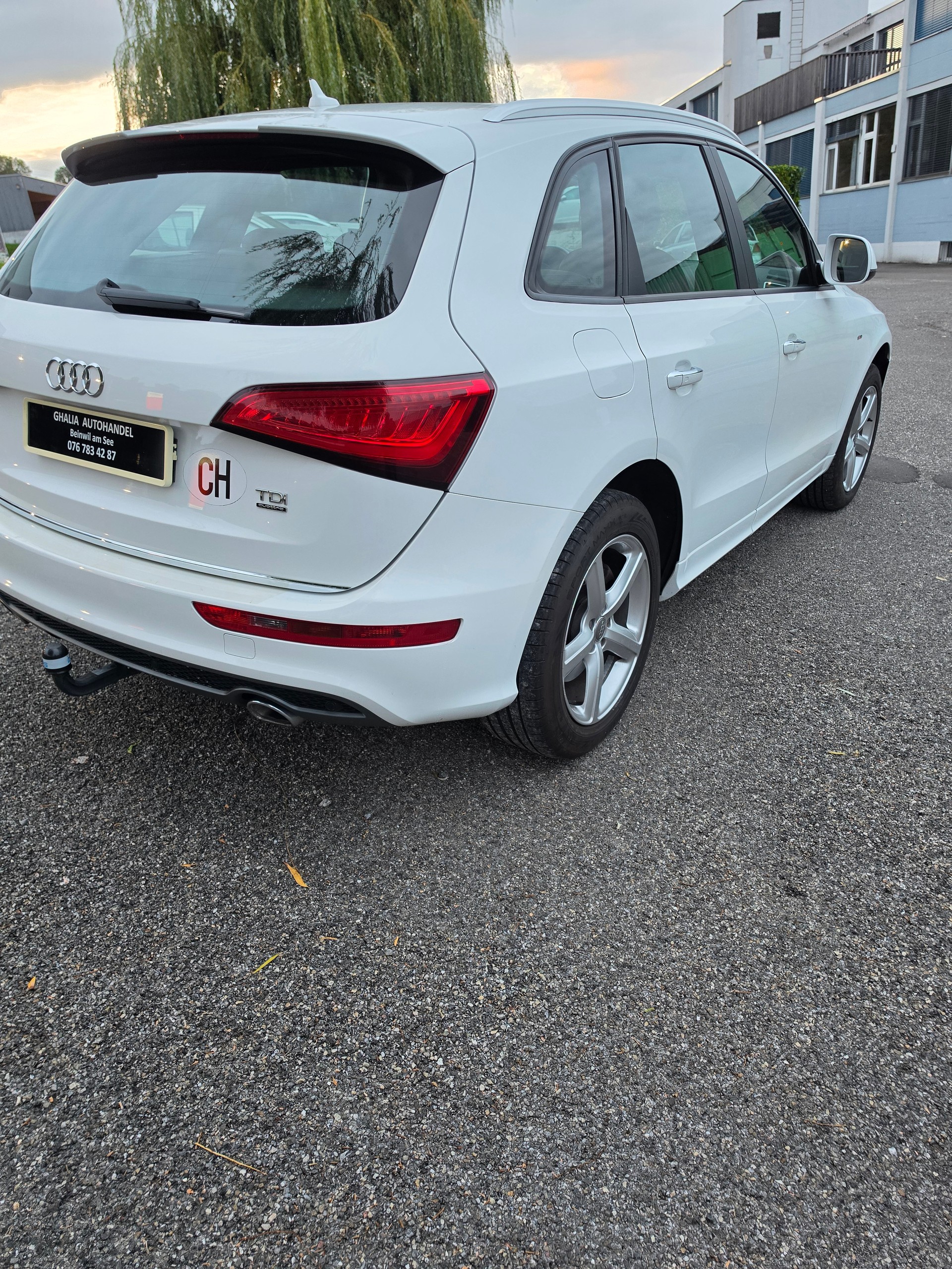 AUDI Q5 3.0 TDI quattro S-tronic-image-6
