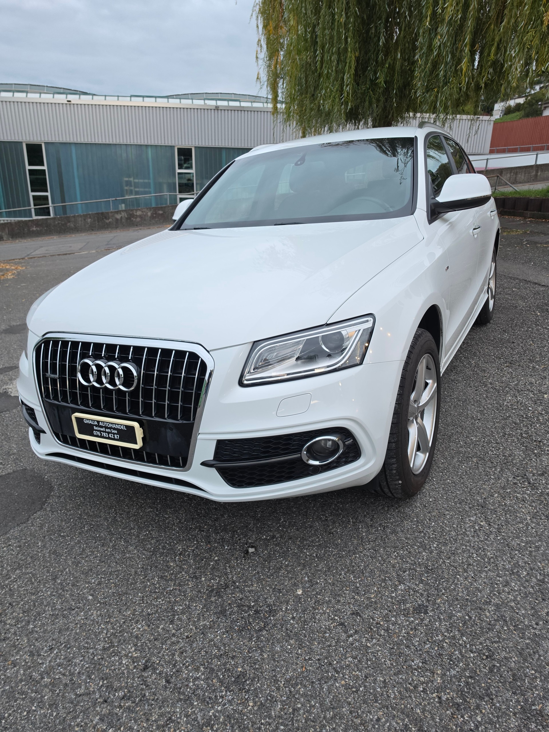 AUDI Q5 3.0 TDI quattro S-tronic-image-2
