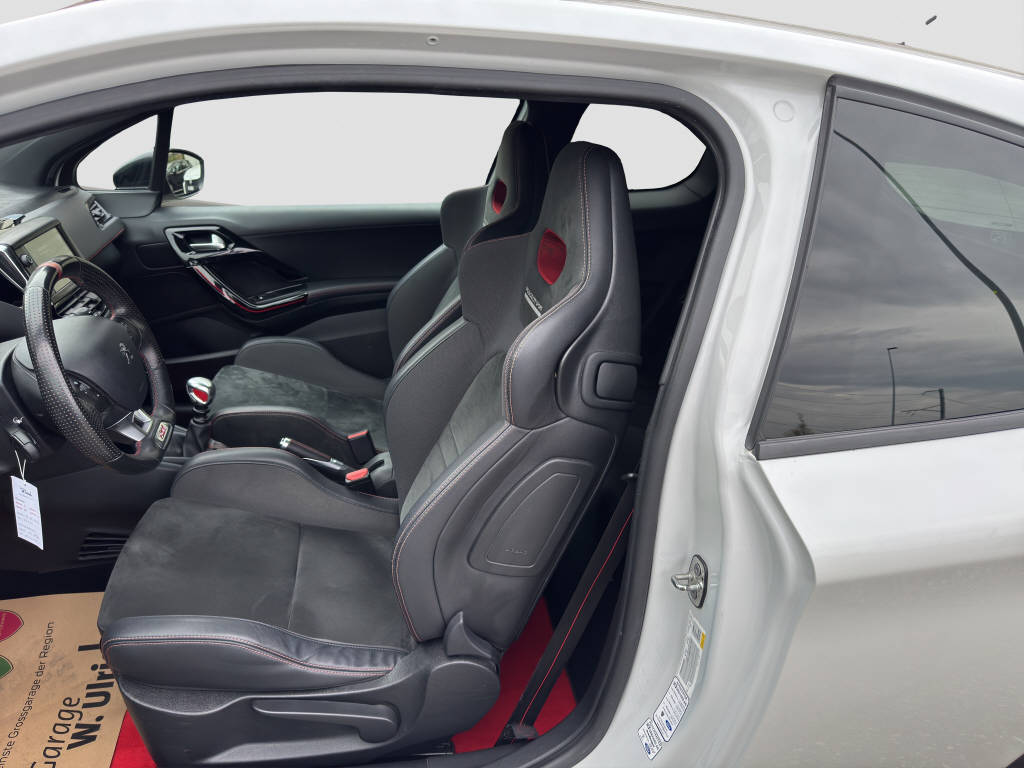PEUGEOT 208 1.6 Turbo GTi Sport-image-8