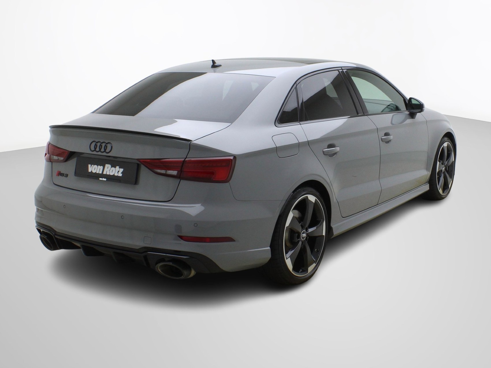 AUDI RS3 Limousine 2.5 T FSI quattro S-Tronic-image-4