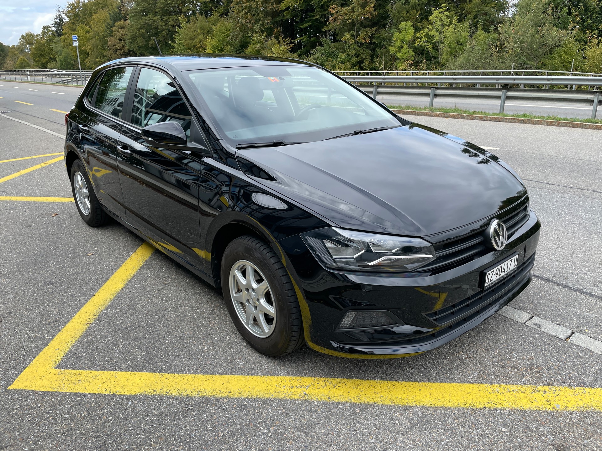 VW Polo 1.0 BMT Trendline-showroom-element-2