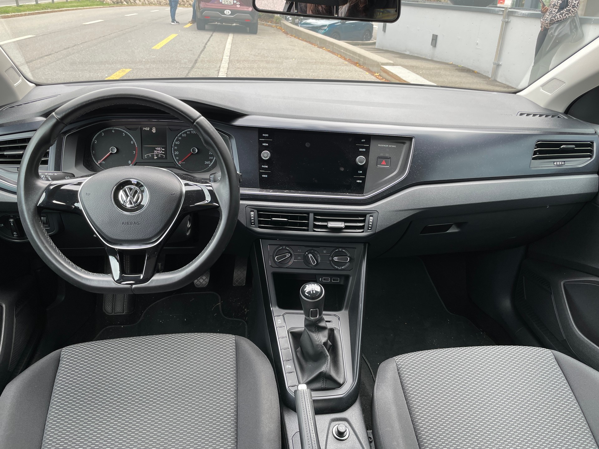 VW Polo 1.0 BMT Trendline-image-16