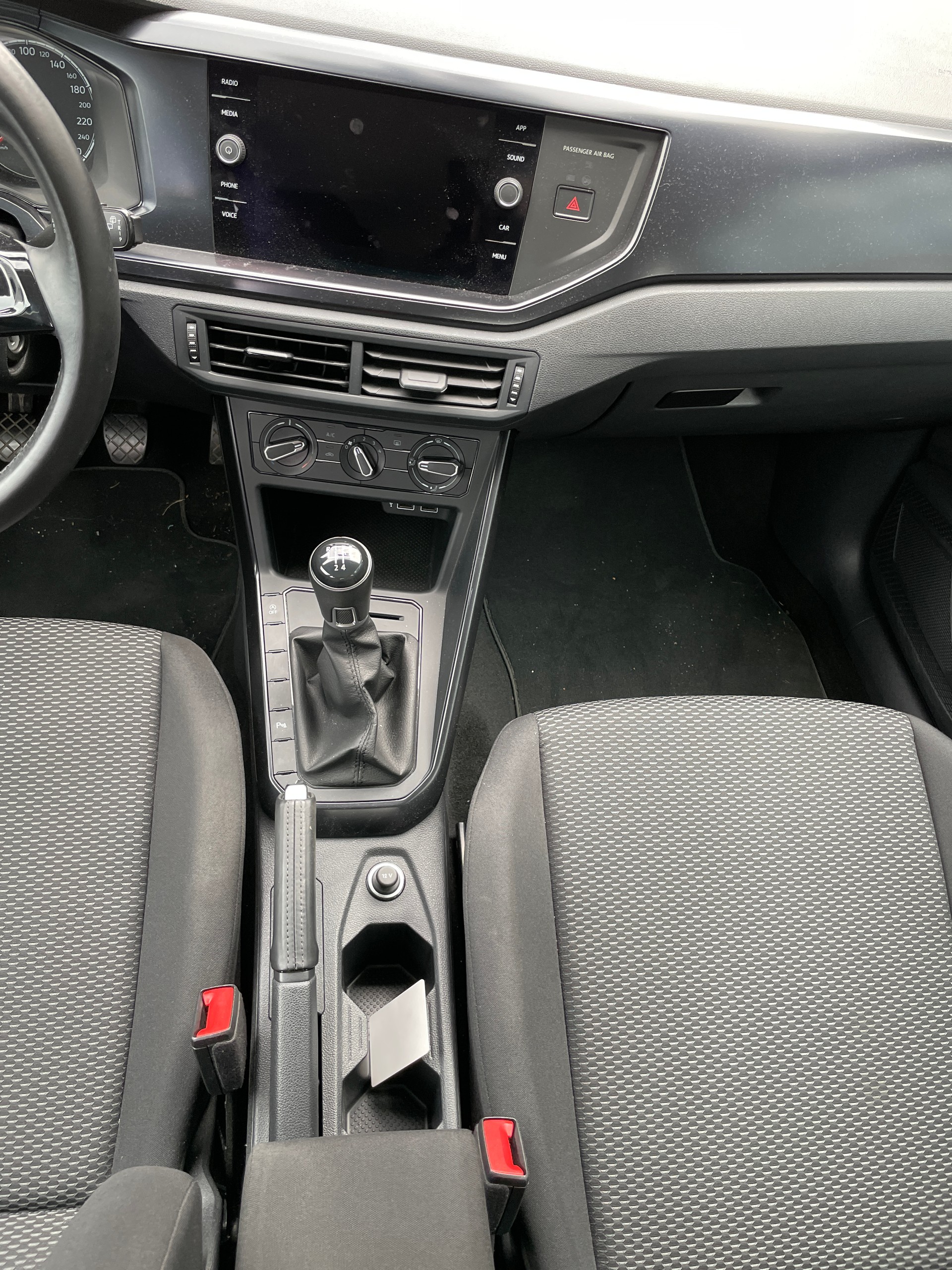 VW Polo 1.0 BMT Trendline-image-17