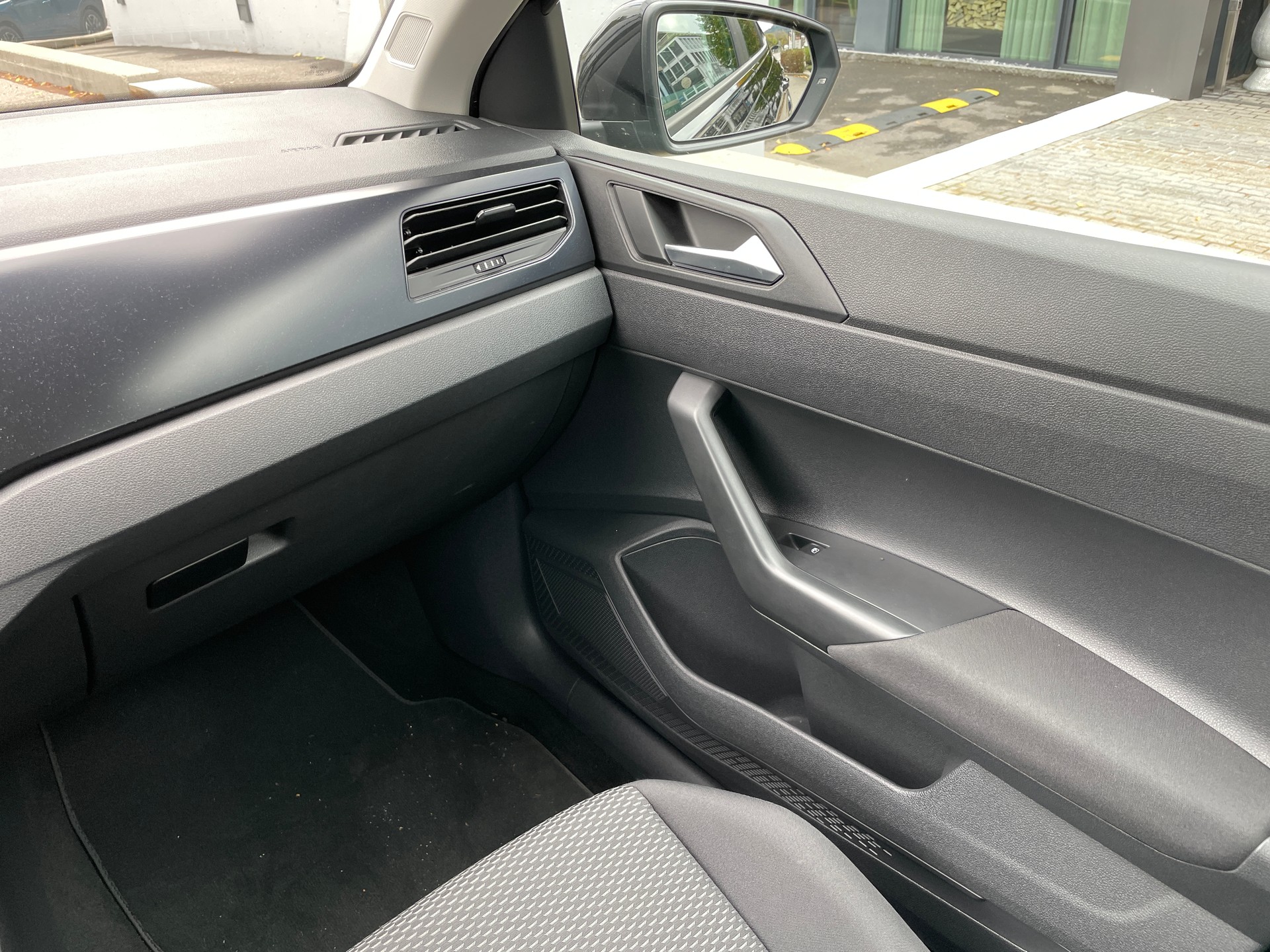 VW Polo 1.0 BMT Trendline-image-18