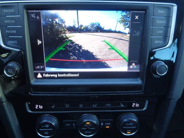 VW GOLF R-image-6