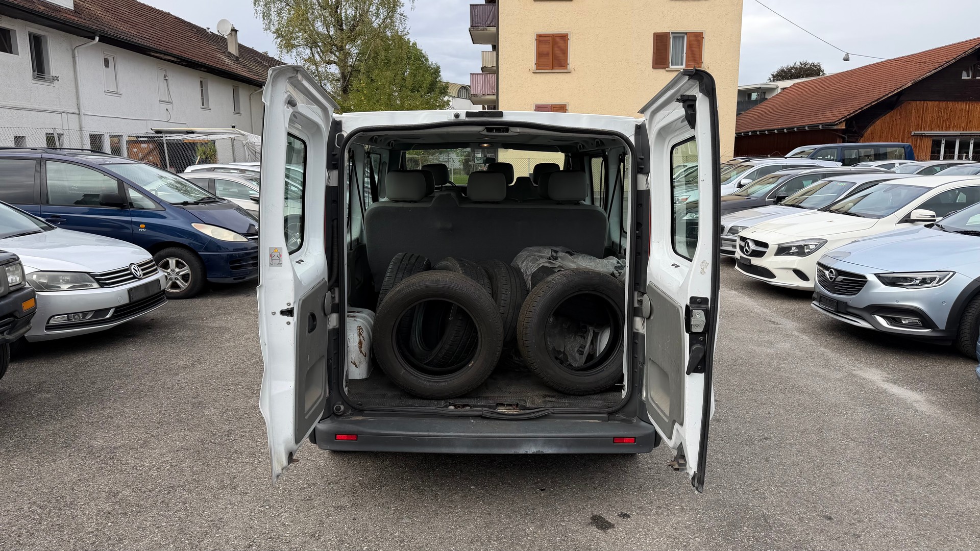 OPEL Vivaro 2.0 CDTI 2.9t L2H1-image-9