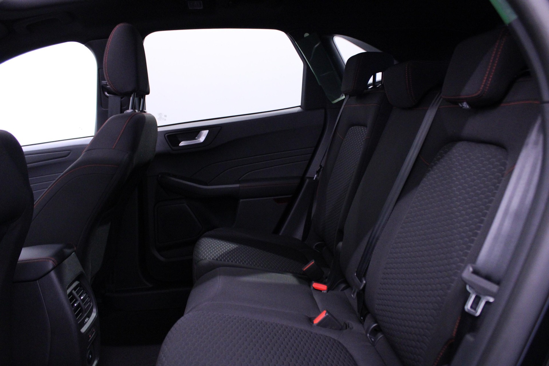 FORD Kuga 2.5 Hybrid ST-Line 4x4-image-4