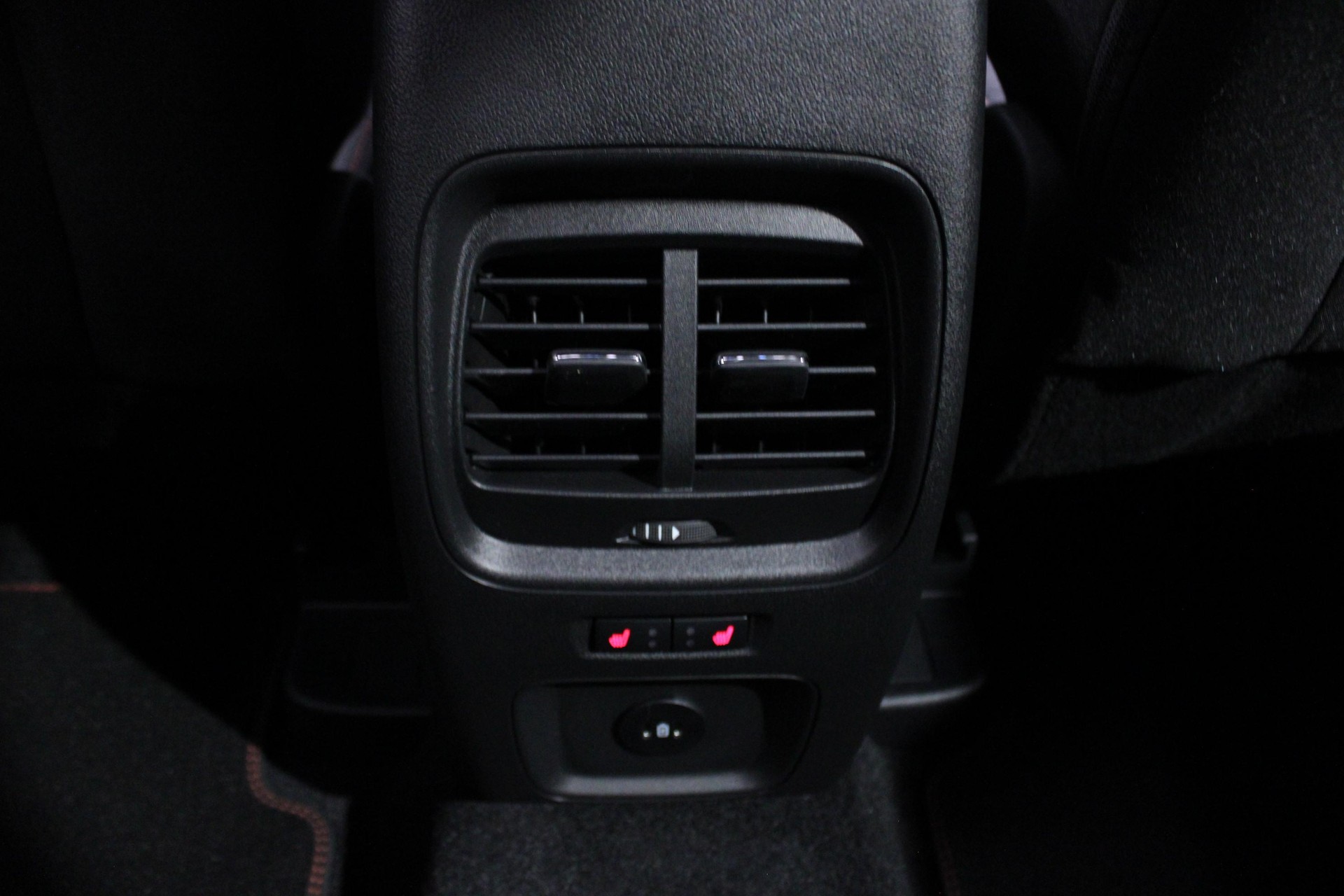 FORD Kuga 2.5 Hybrid ST-Line 4x4-image-5