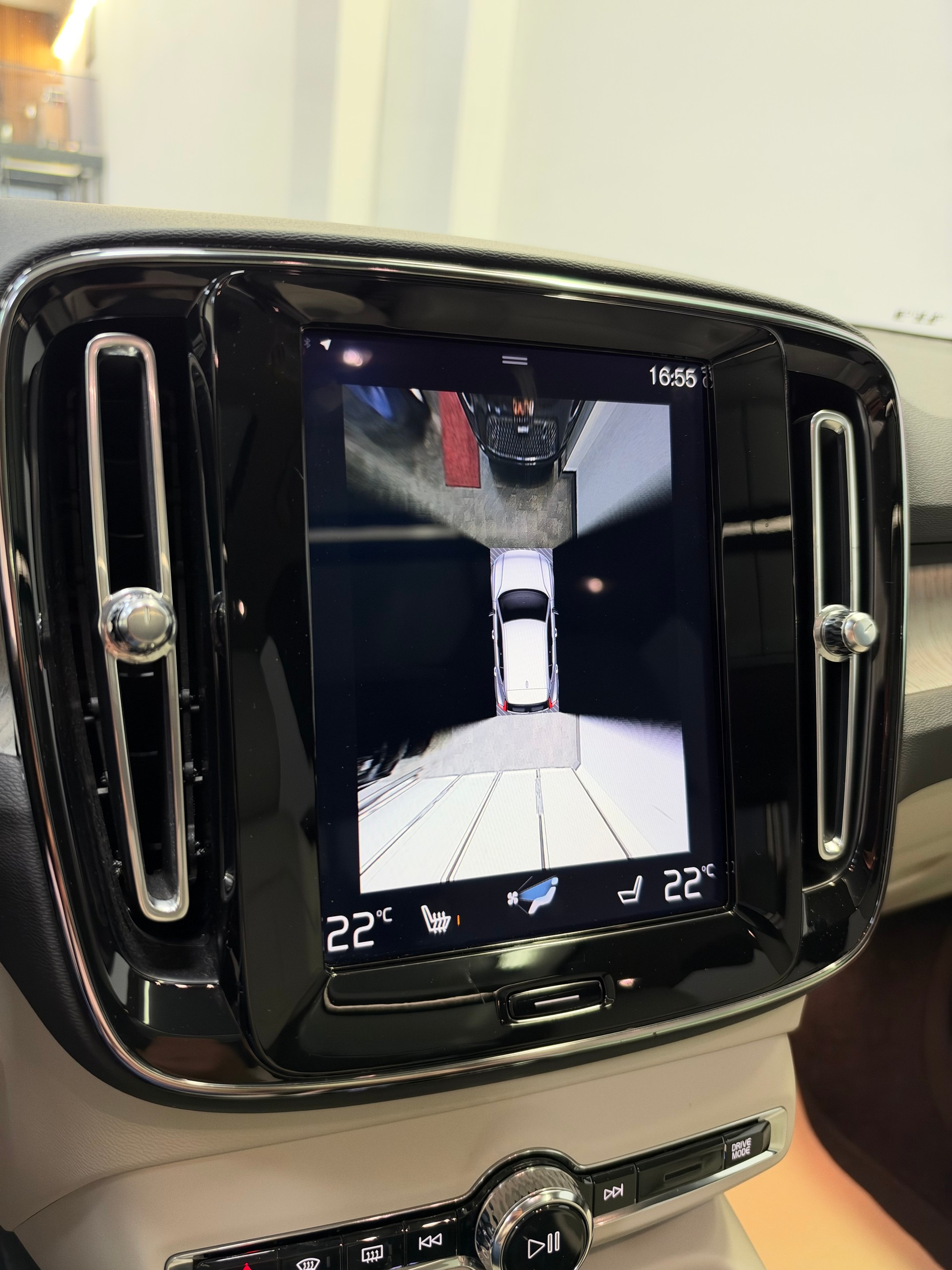 VOLVO XC40 T5 TwE R-Design Expression DCT-image-15