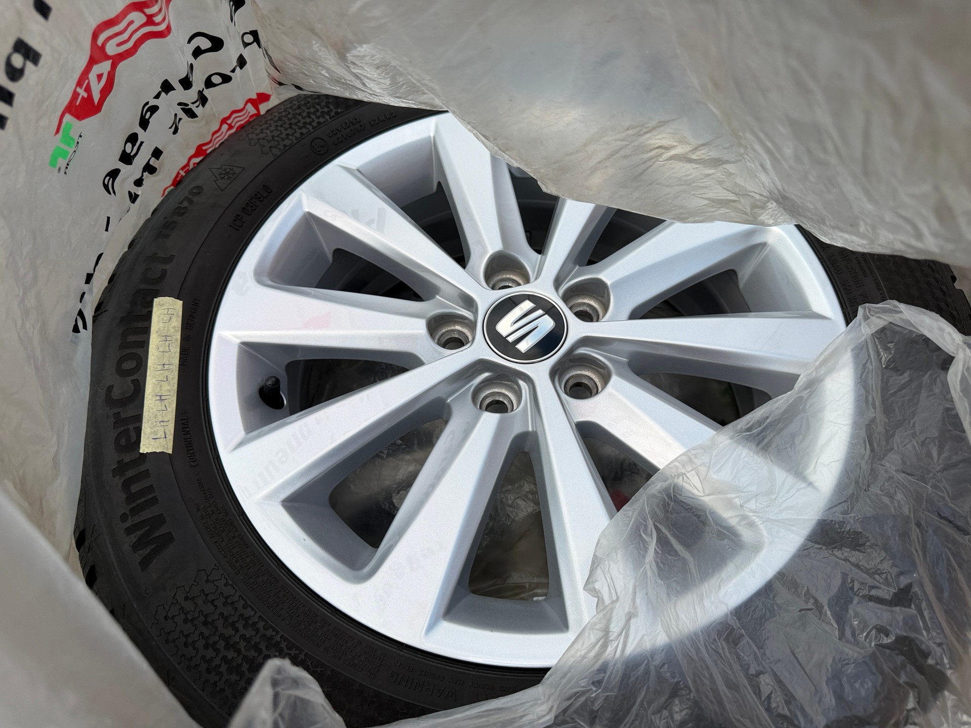 SEAT Ibiza 1.0 EcoTSI Swiss FR-image-12