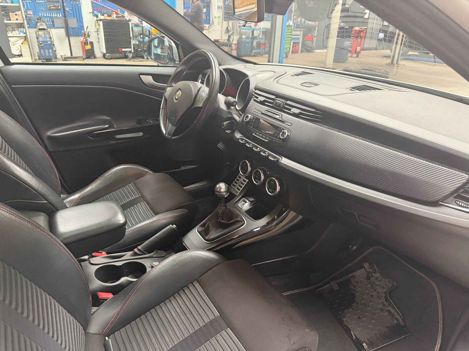 ALFA ROMEO Giulietta 1.4 T Distinctive-image-6