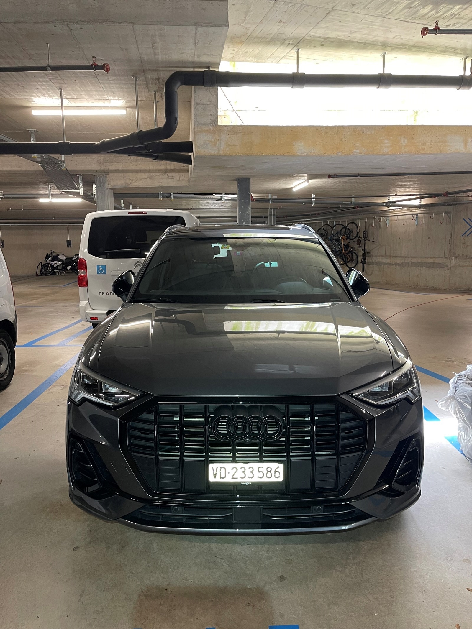 AUDI Q3 45 TFSI e S line Attraction S-tronic-image-2