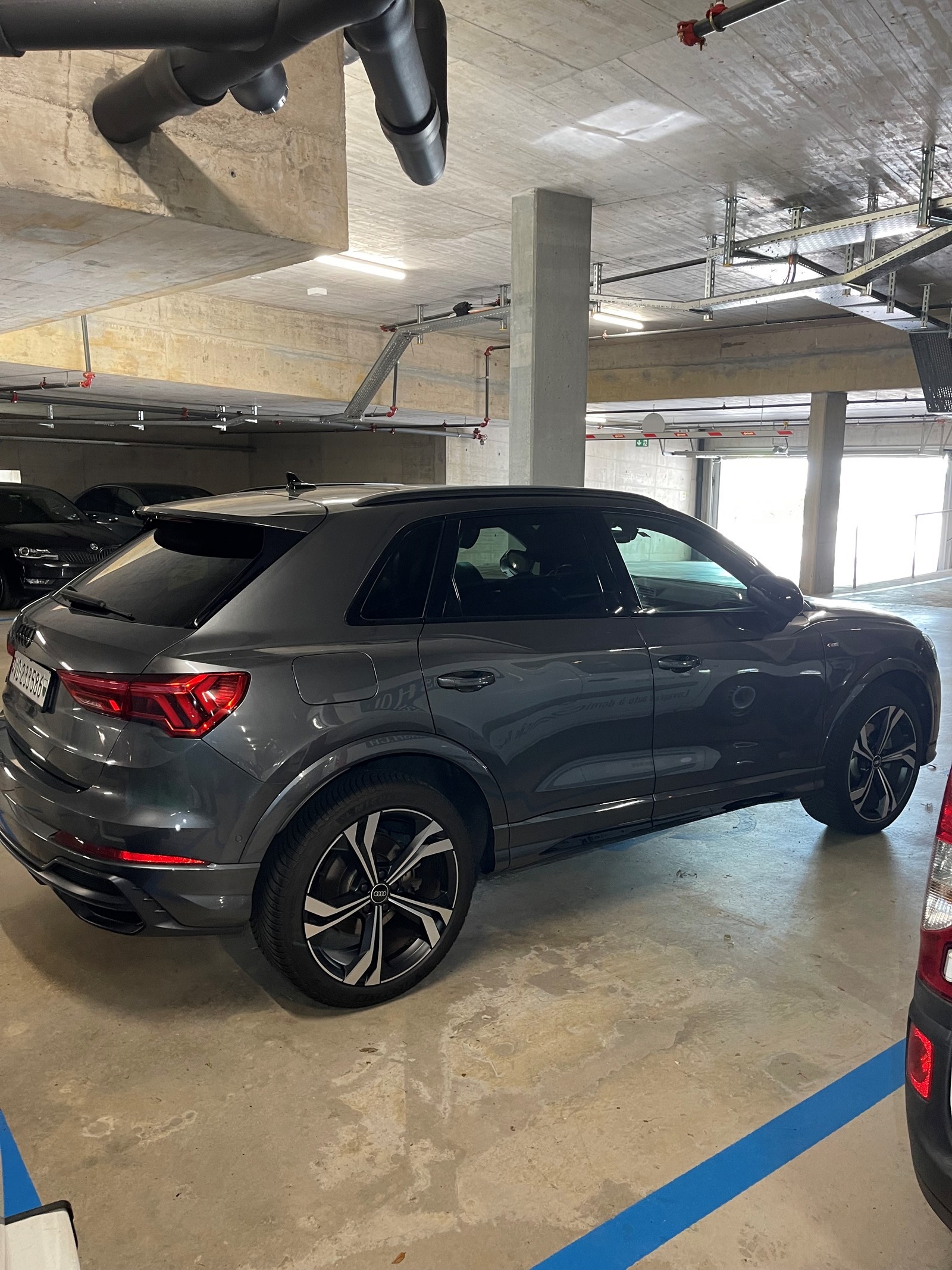 AUDI Q3 45 TFSI e S line Attraction S-tronic-image-5