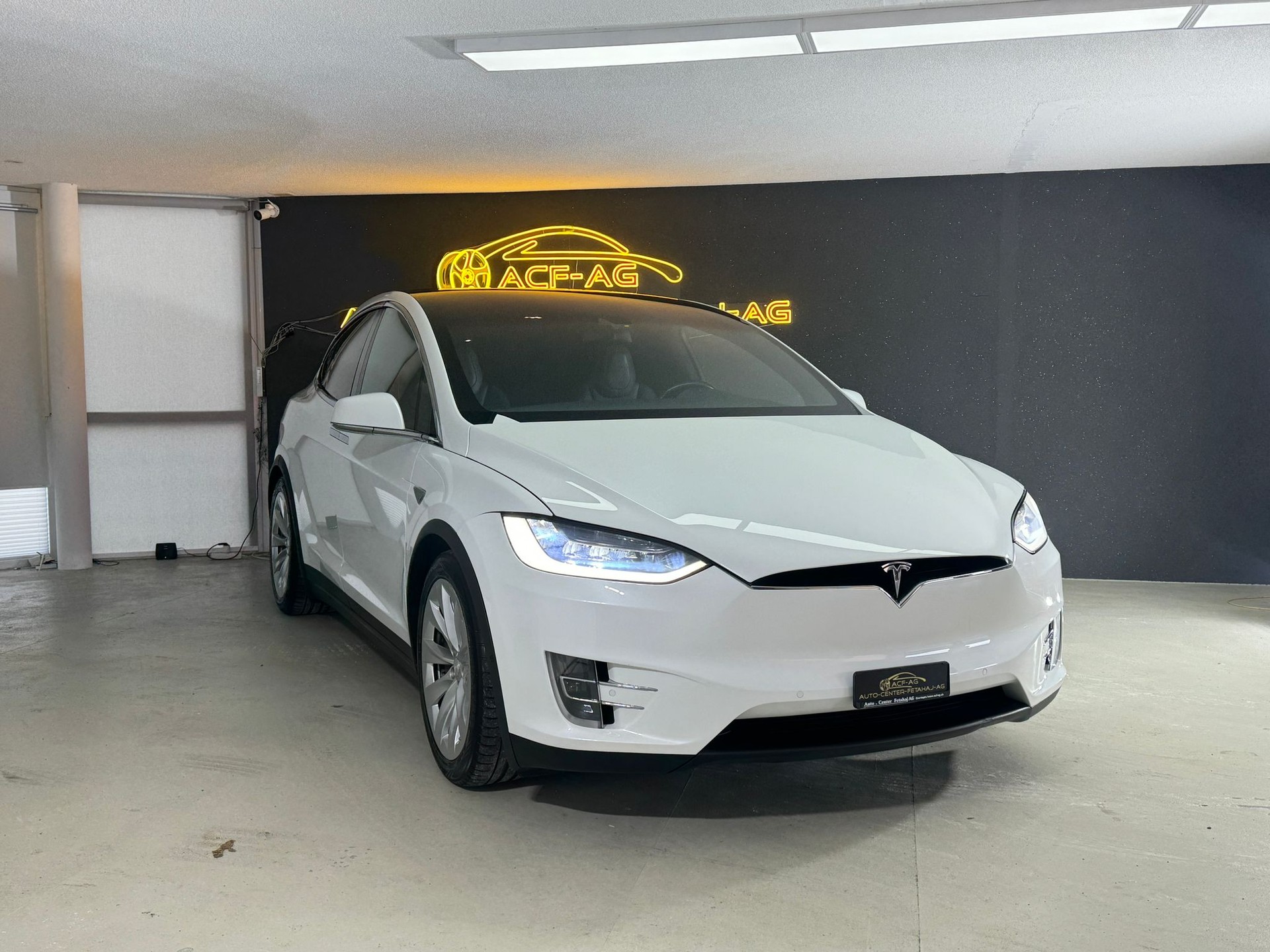 TESLA Model X 90 D-image-2