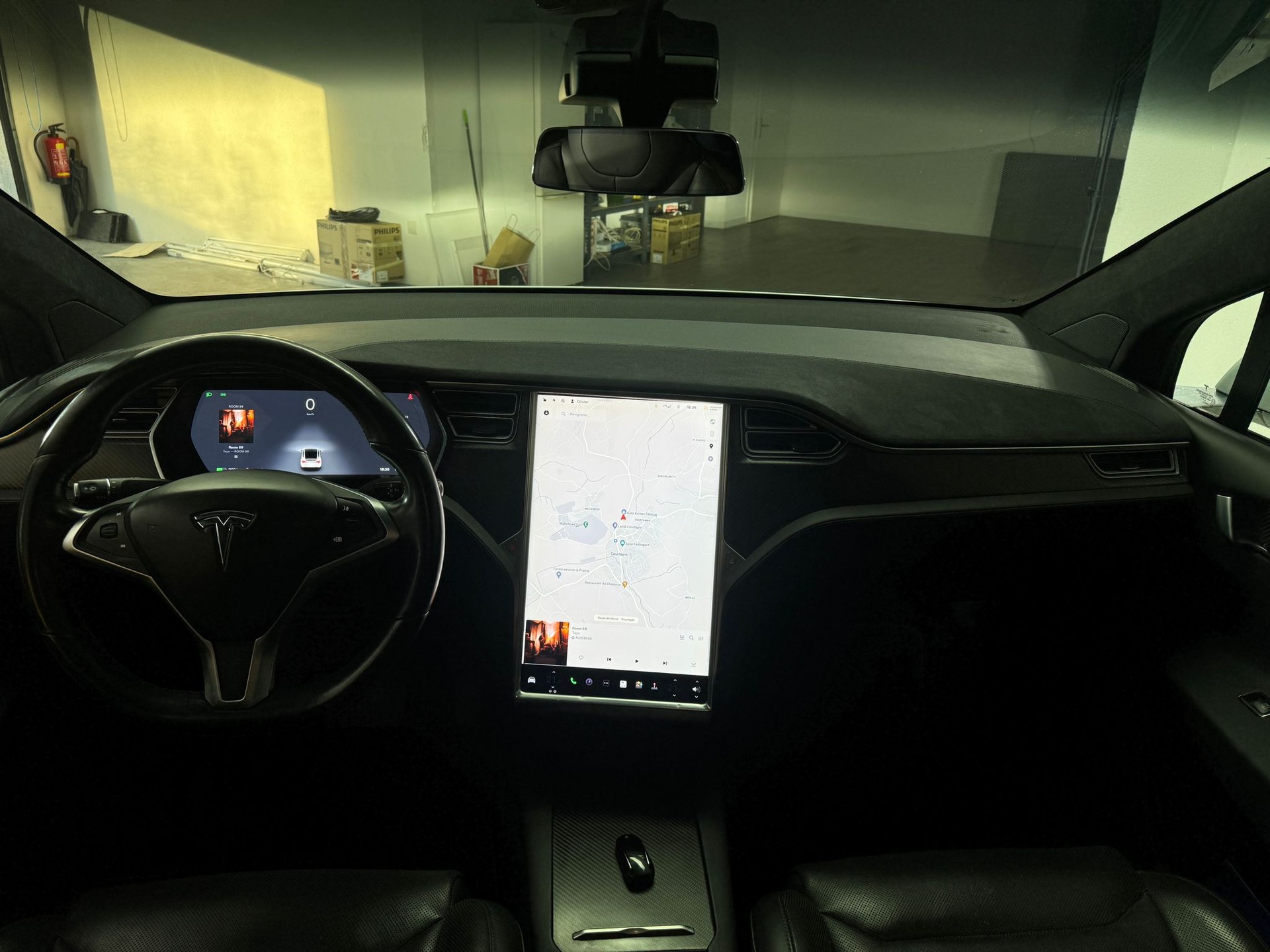 TESLA Model X 90 D-image-4