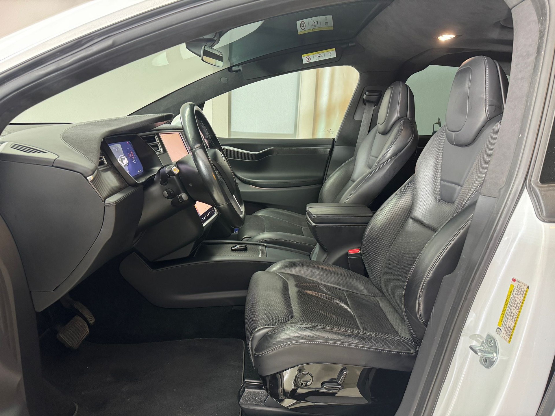 TESLA Model X 90 D-image-3