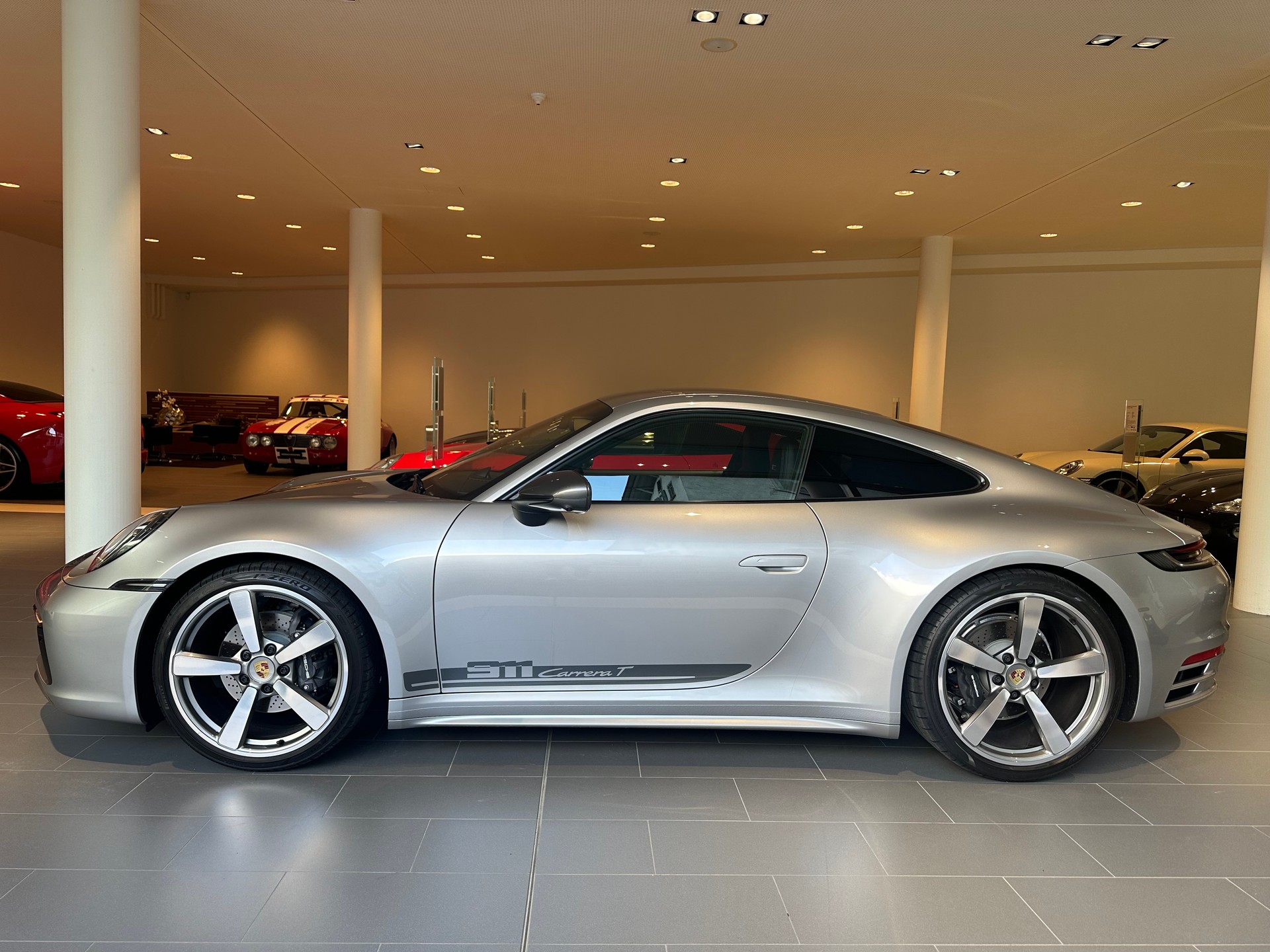 PORSCHE 911 Carrera T-image-1
