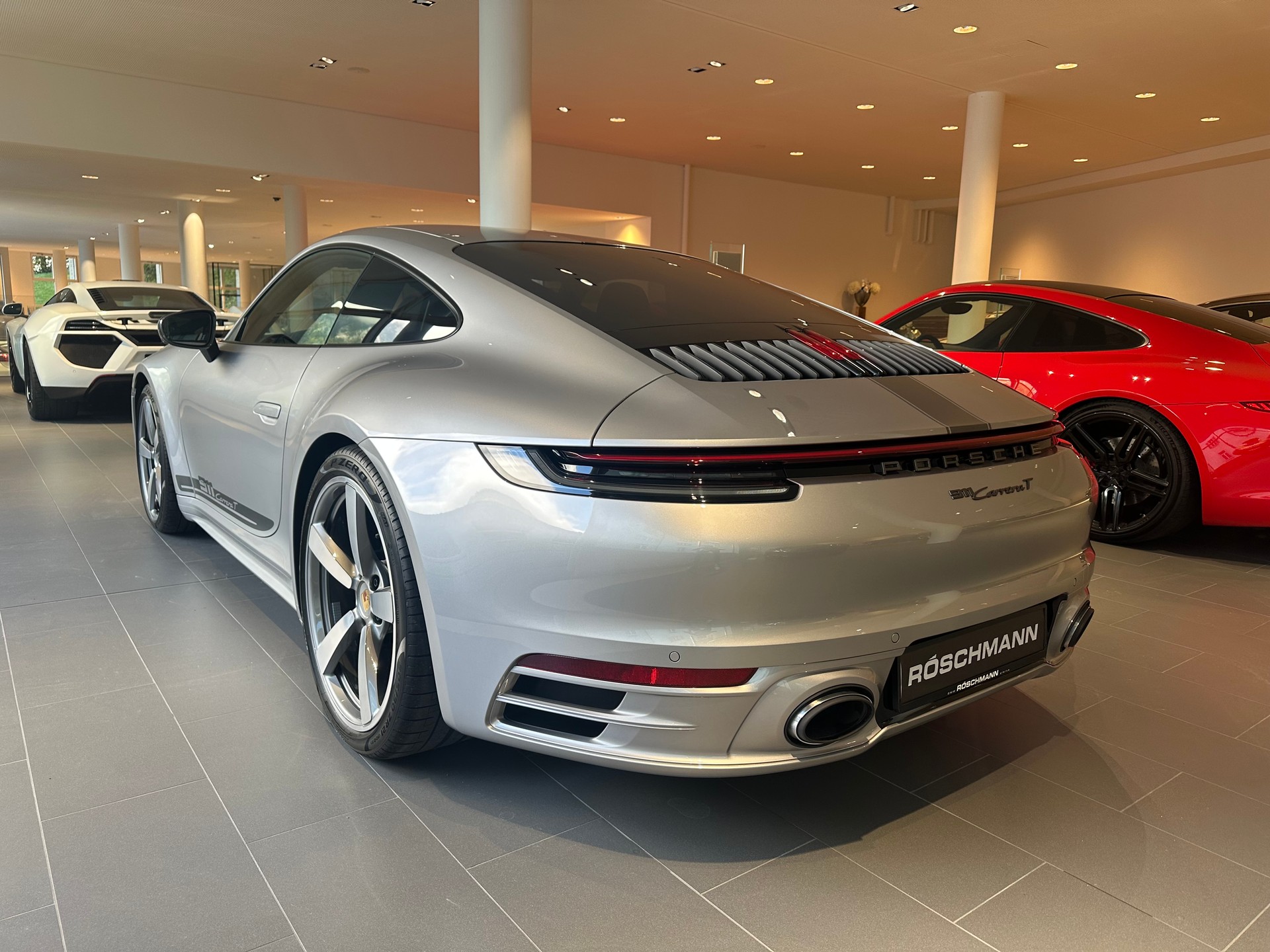 PORSCHE 911 Carrera T-image-5