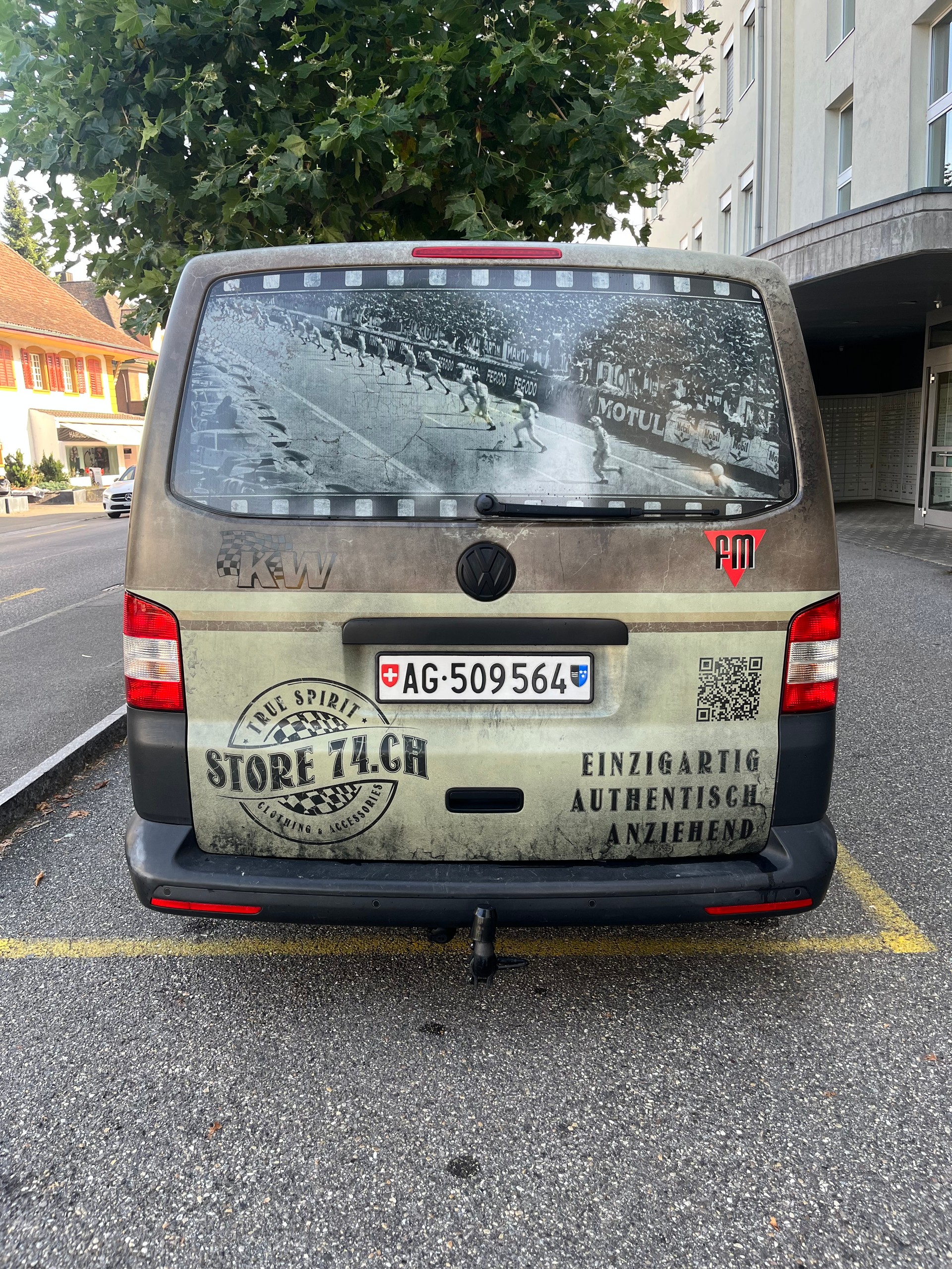 VW T5 2.0 TDI-image-5