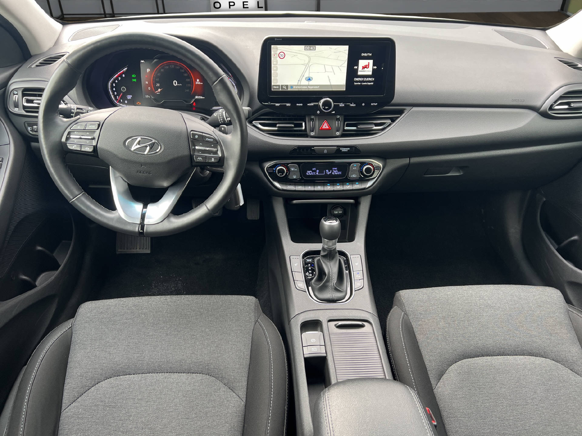 HYUNDAI i30 1.5 T-GDi Amplia-image-10