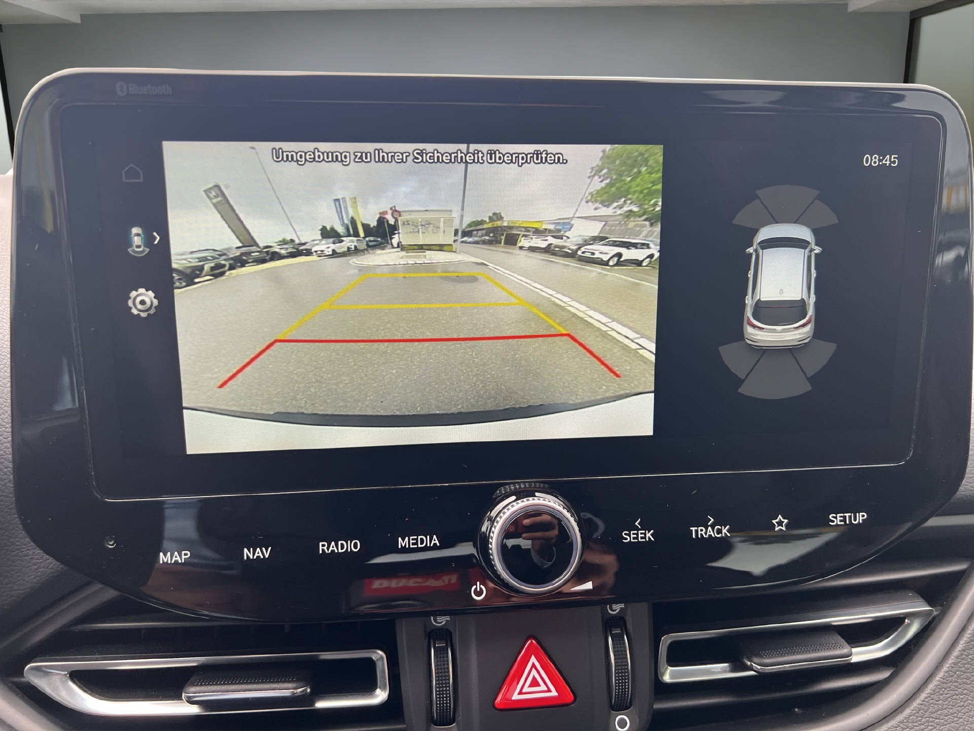 HYUNDAI i30 1.5 T-GDi Amplia-image-12