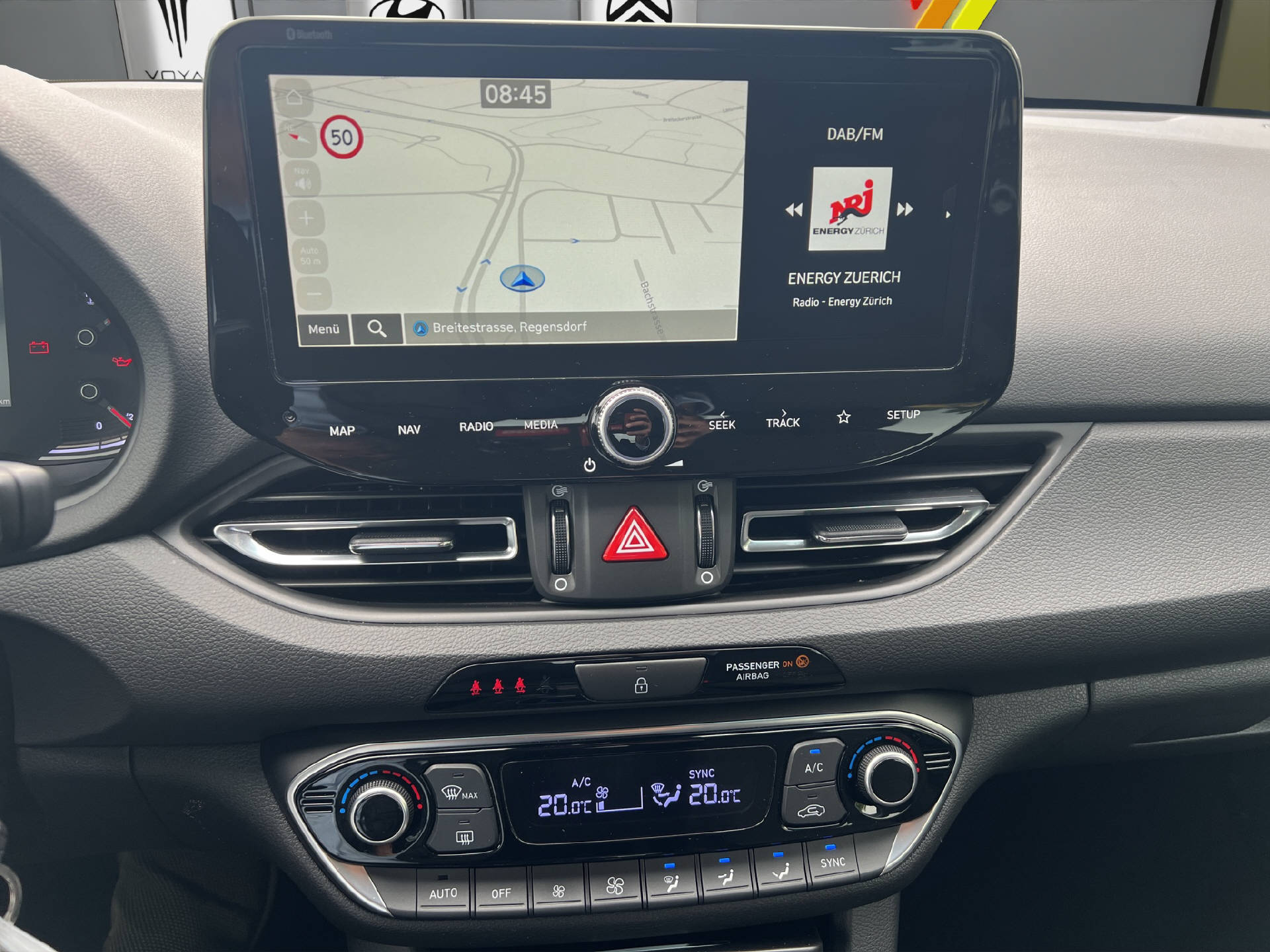 HYUNDAI i30 1.5 T-GDi Amplia-image-13