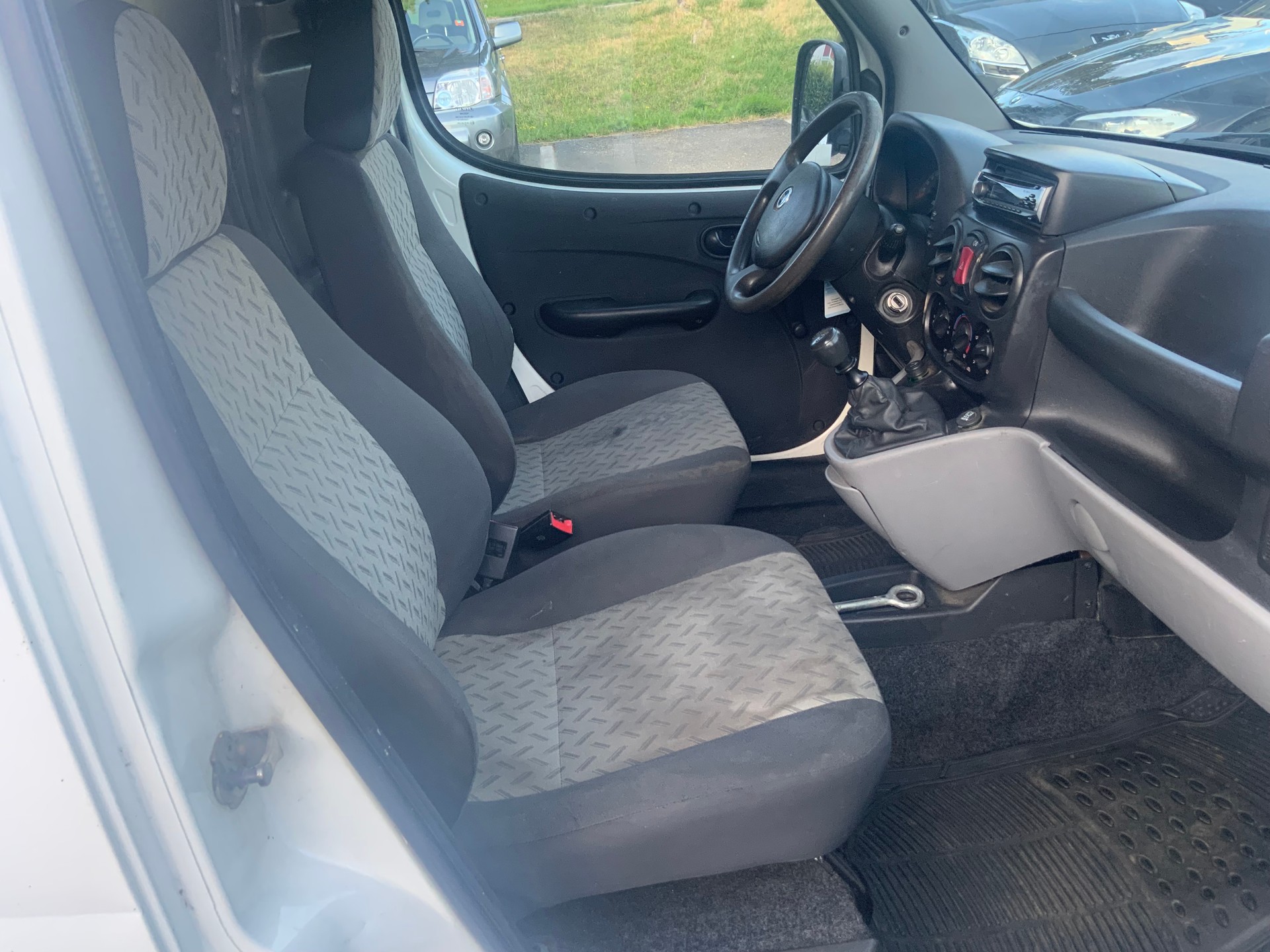 FIAT Doblò 1.4MPI Cargo Basis-image-8