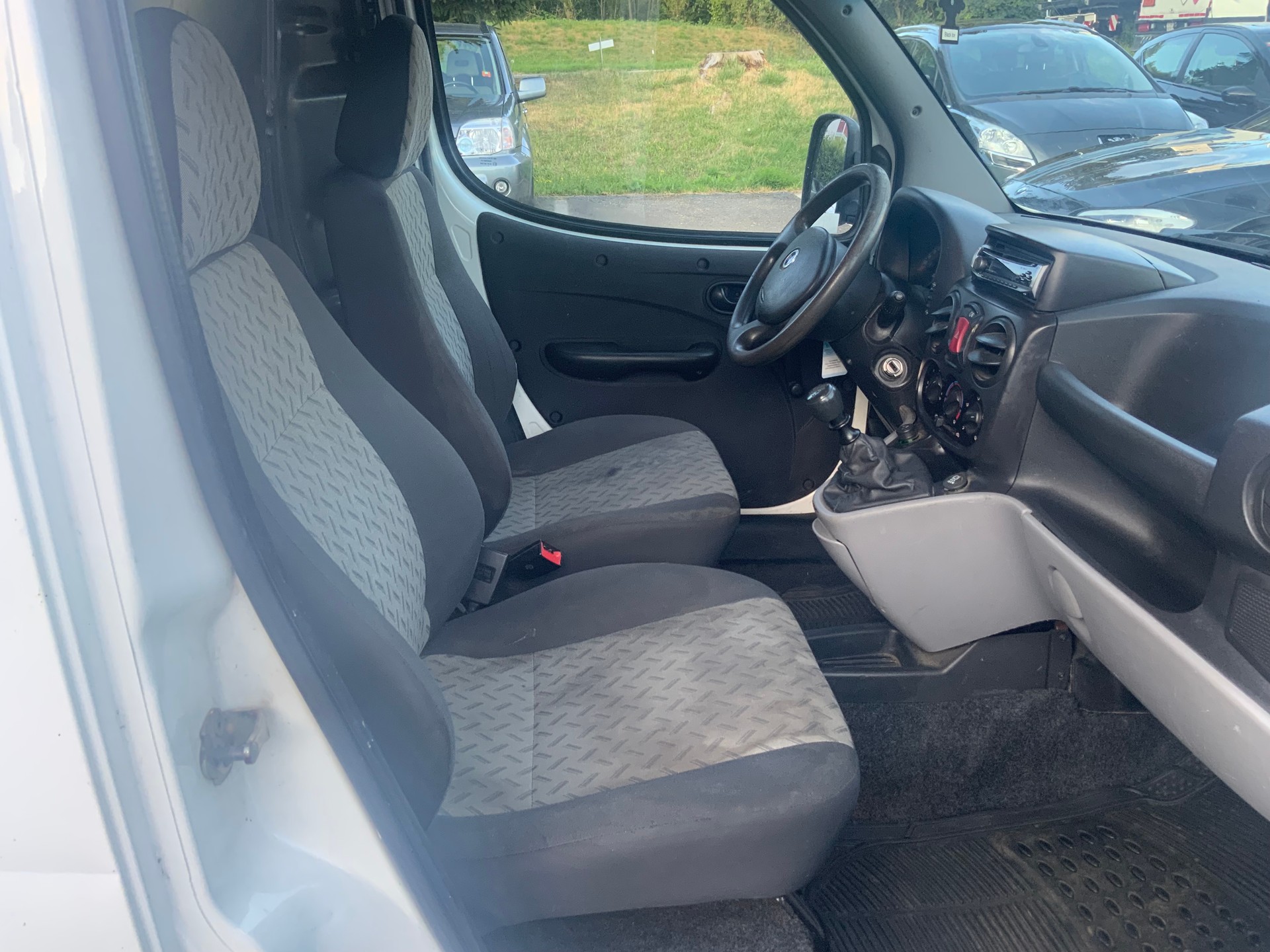 FIAT Doblò 1.4MPI Cargo Basis-image-9