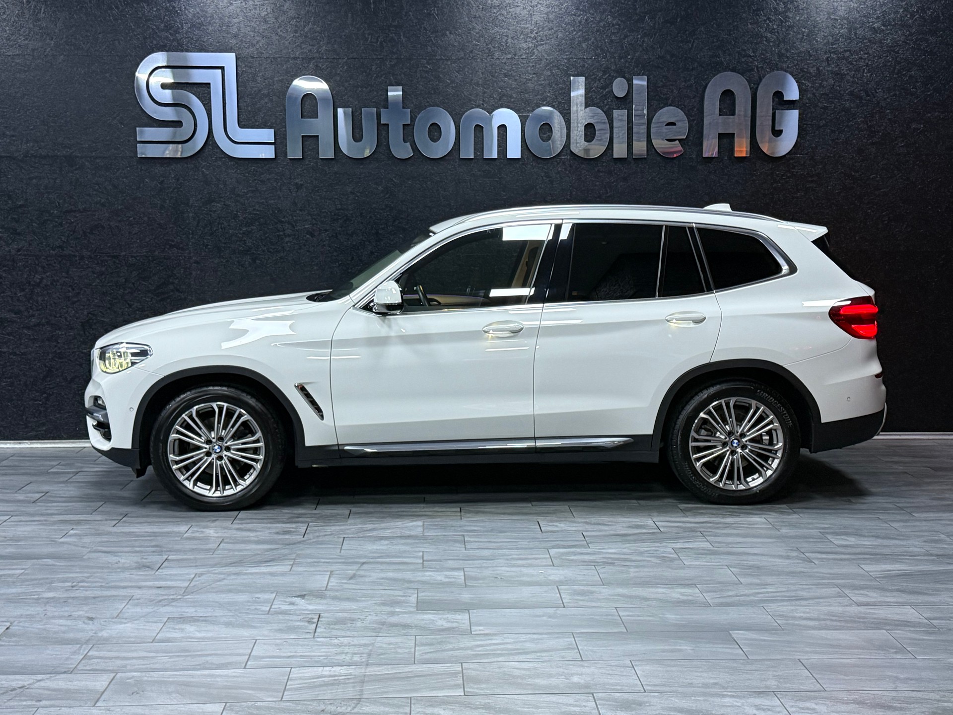 BMW X3 xDrive 20d Luxury Line Steptronic-image-4