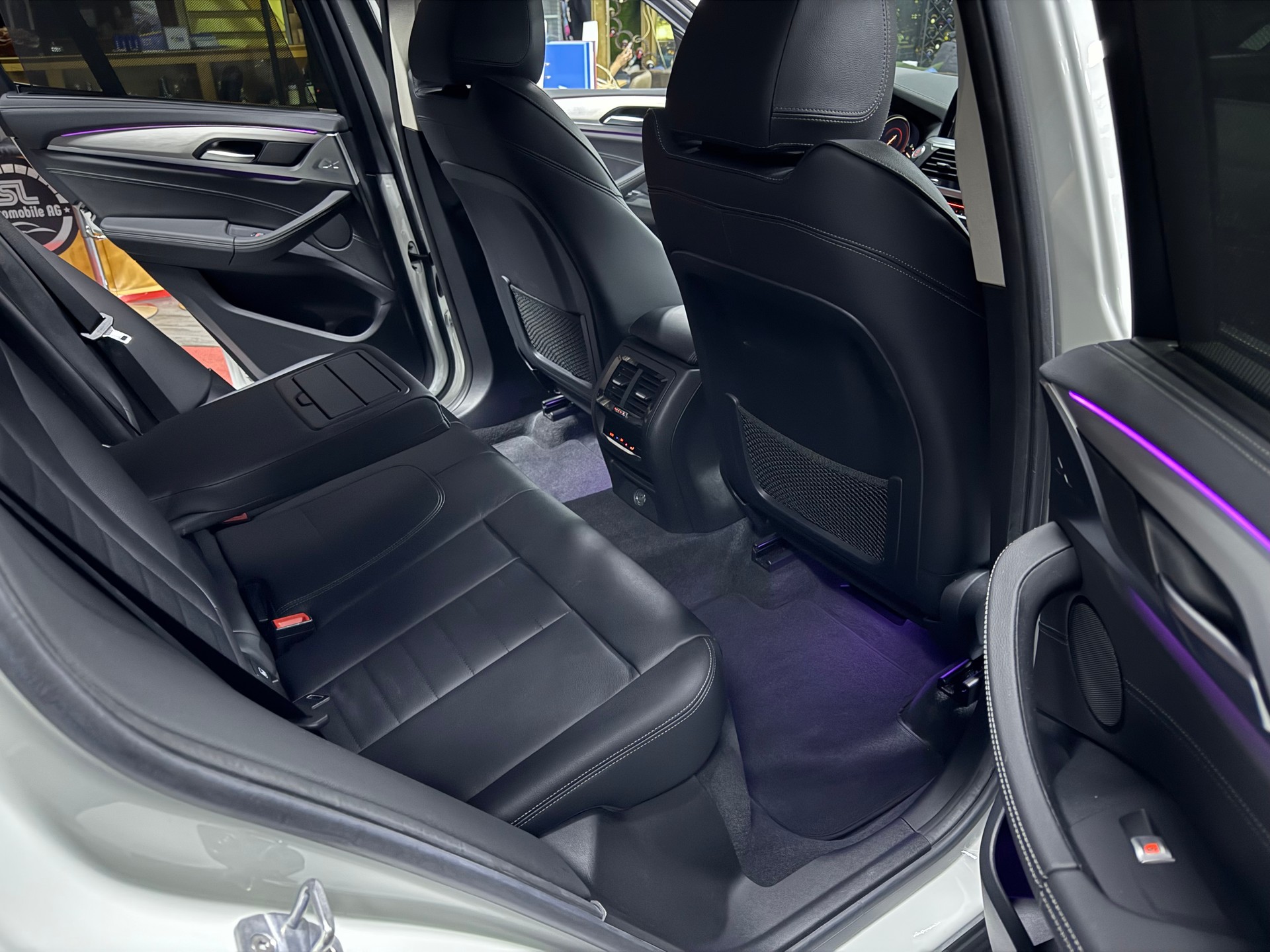 BMW X3 xDrive 20d Luxury Line Steptronic-image-13