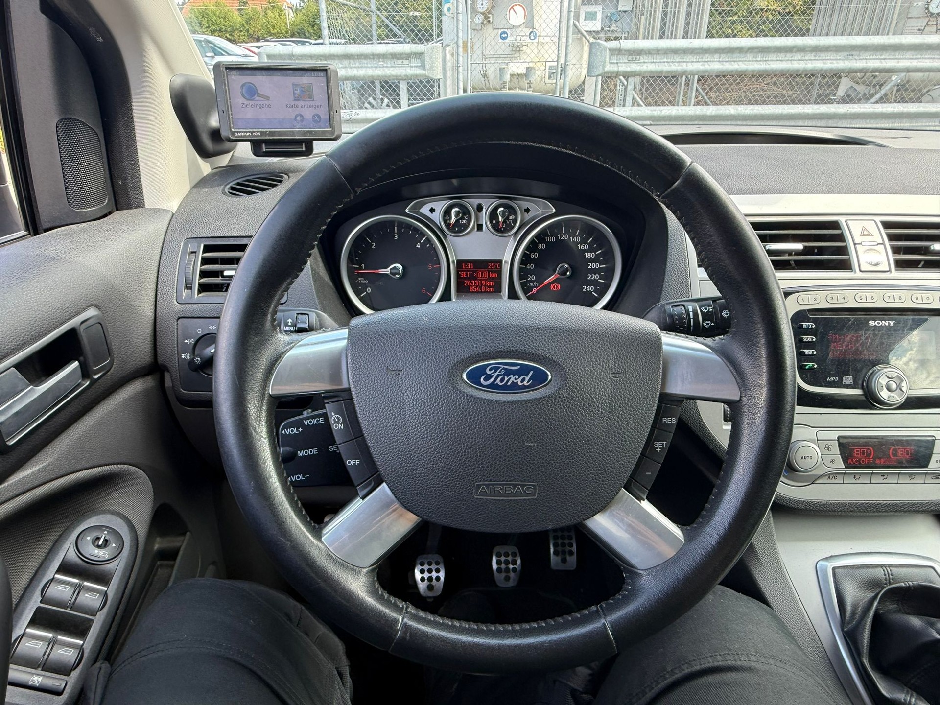 FORD Kuga 2.0 TDCi Titanium 4WD-image-9