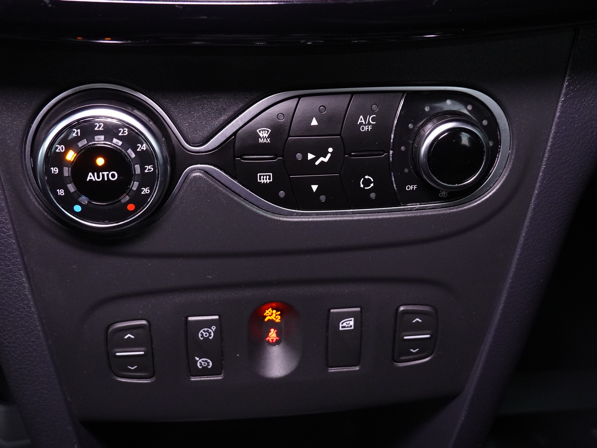 DACIA Sandero1.5dCi Stepway-image-13