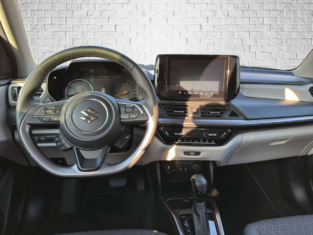 SUZUKI Swift 1.2 Compact Top Hybrid-image-7