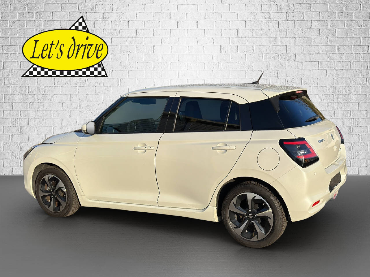 SUZUKI Swift 1.2 Compact Top Hybrid-image-3