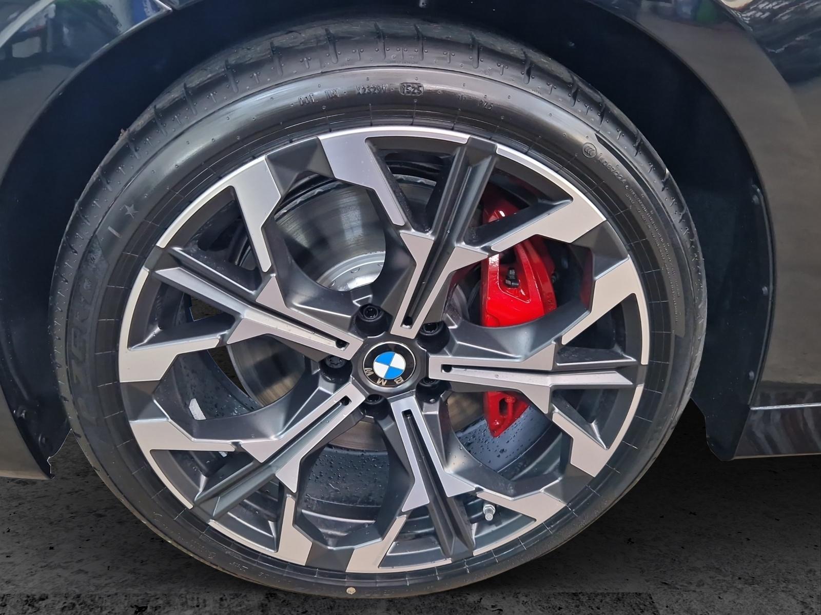 BMW 430i xDrive Cabrio-image-8