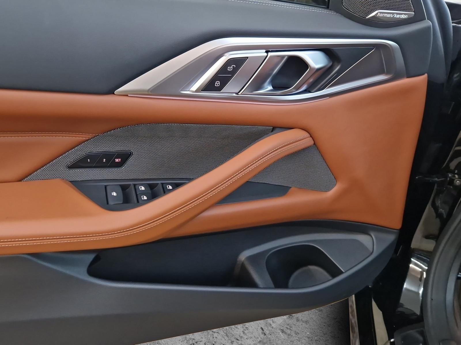 BMW 430i xDrive Cabrio-image-9