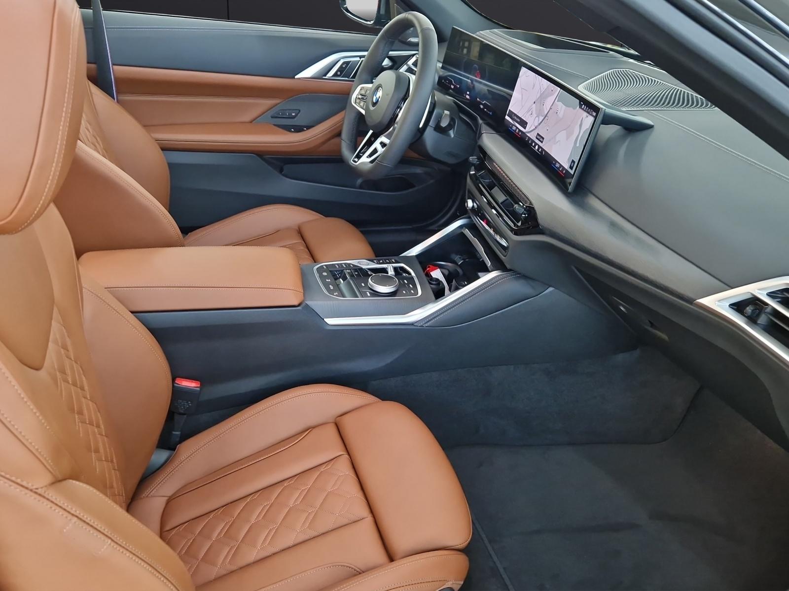 BMW 430i xDrive Cabrio-image-14