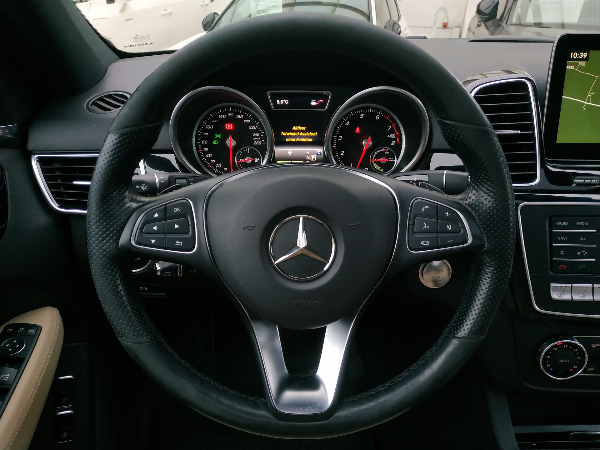 MERCEDES-BENZ GLE 500 e 4Matic 7G-Tronic-image-17