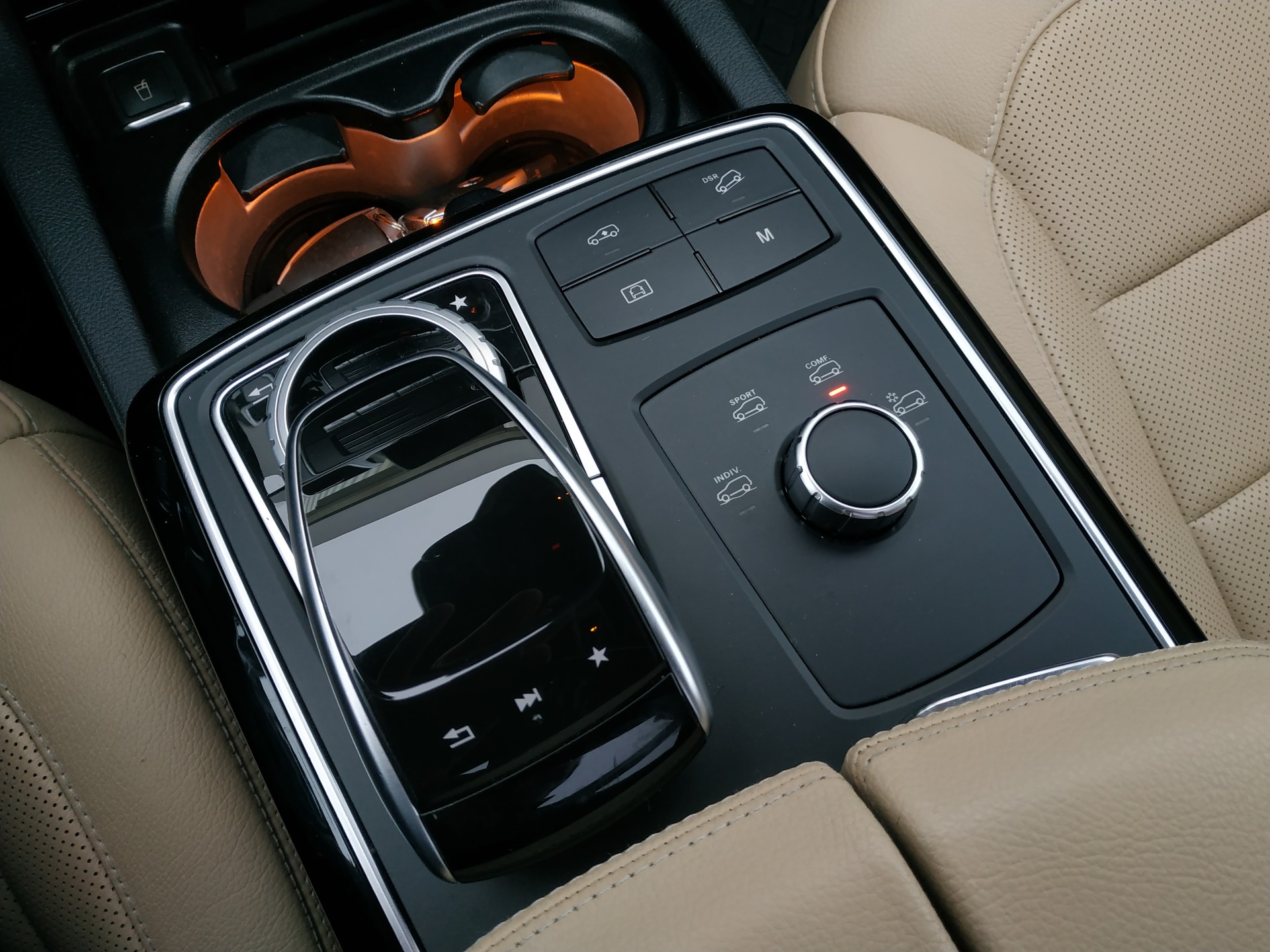 MERCEDES-BENZ GLE 500 e 4Matic 7G-Tronic-image-19