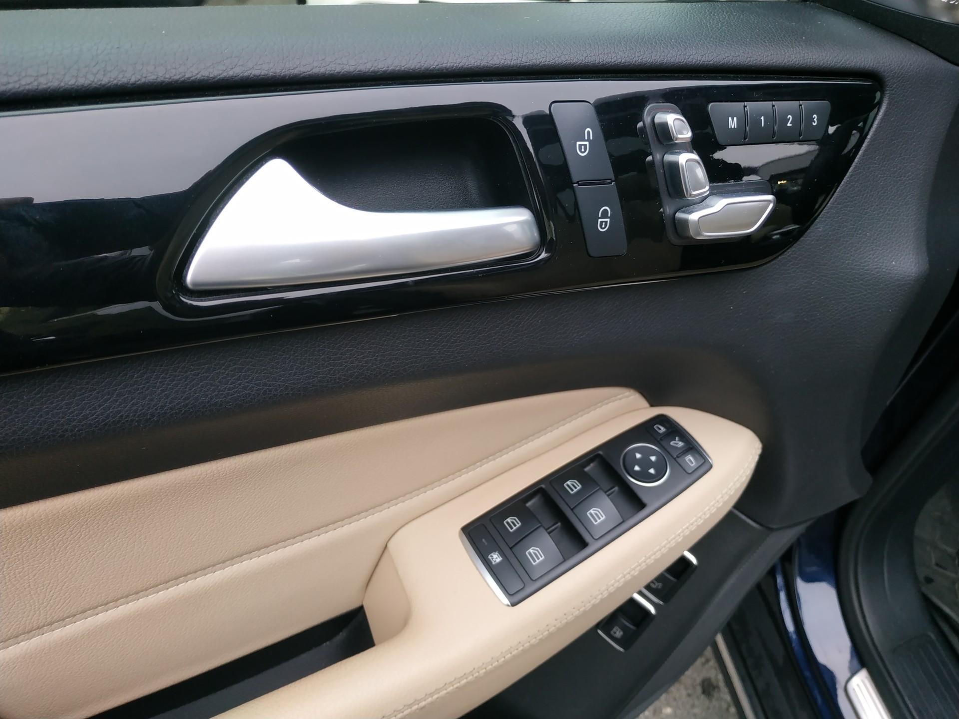 MERCEDES-BENZ GLE 500 e 4Matic 7G-Tronic-image-16