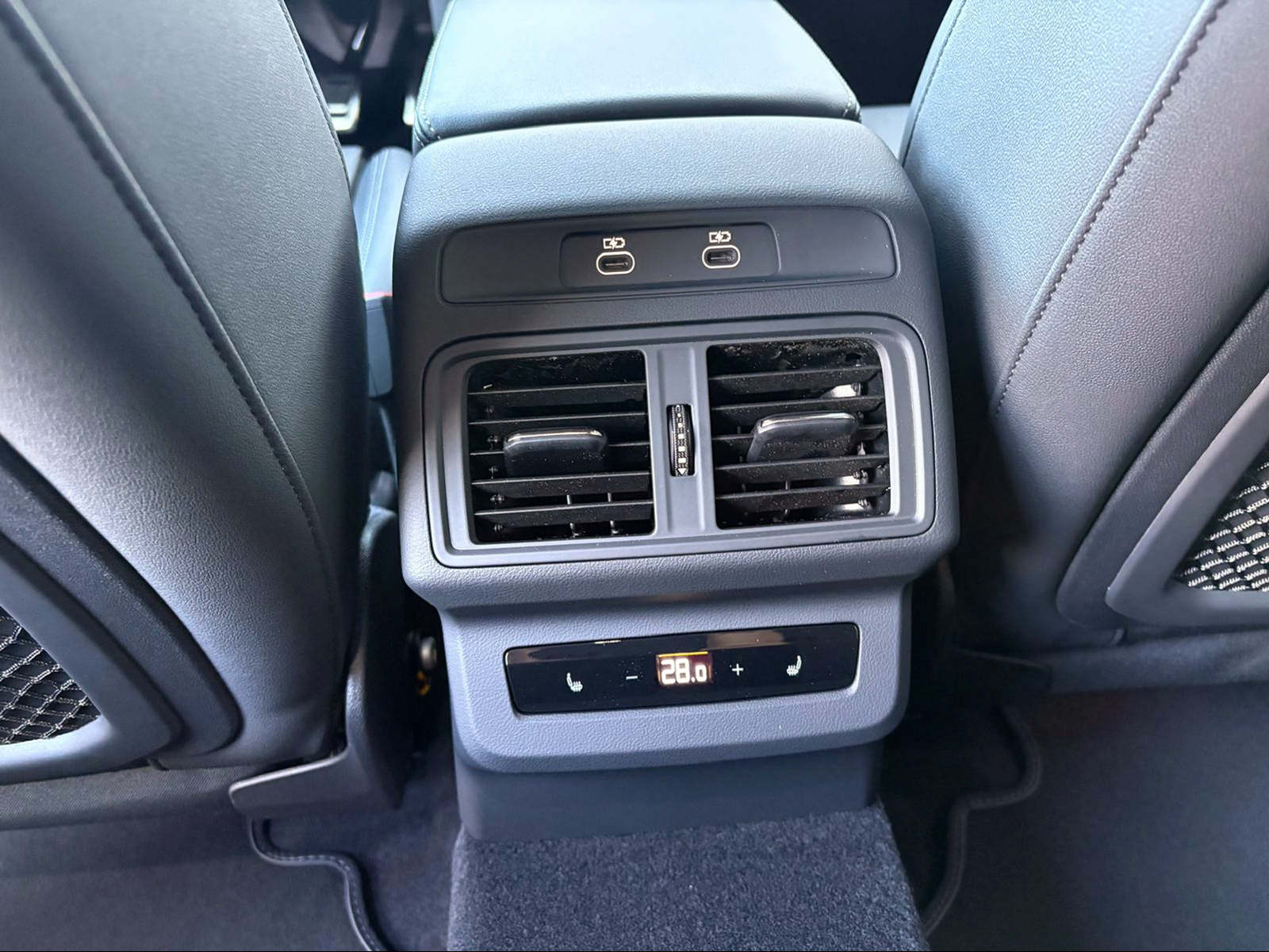 AUDI Q5 TDI quattro 150 kW S-tronic-image-10