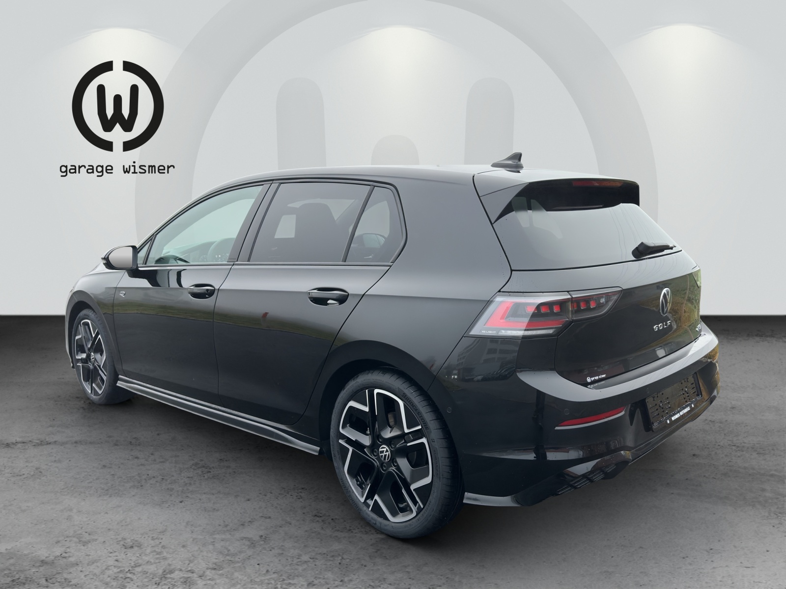 VW Golf 1.5 e TSI mHEV R-Line DSG-image-2