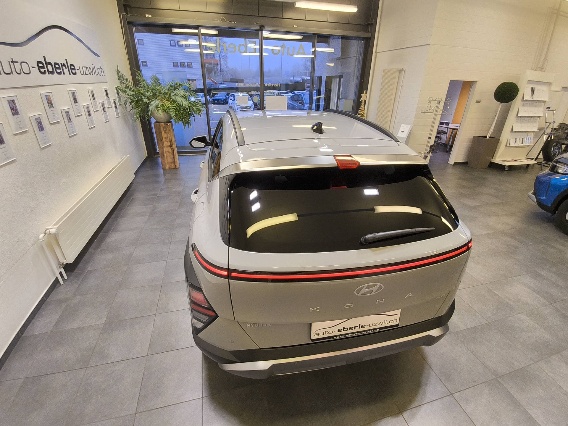 HYUNDAI Kona 1.6 GDi Hybrid Amplia-image-9